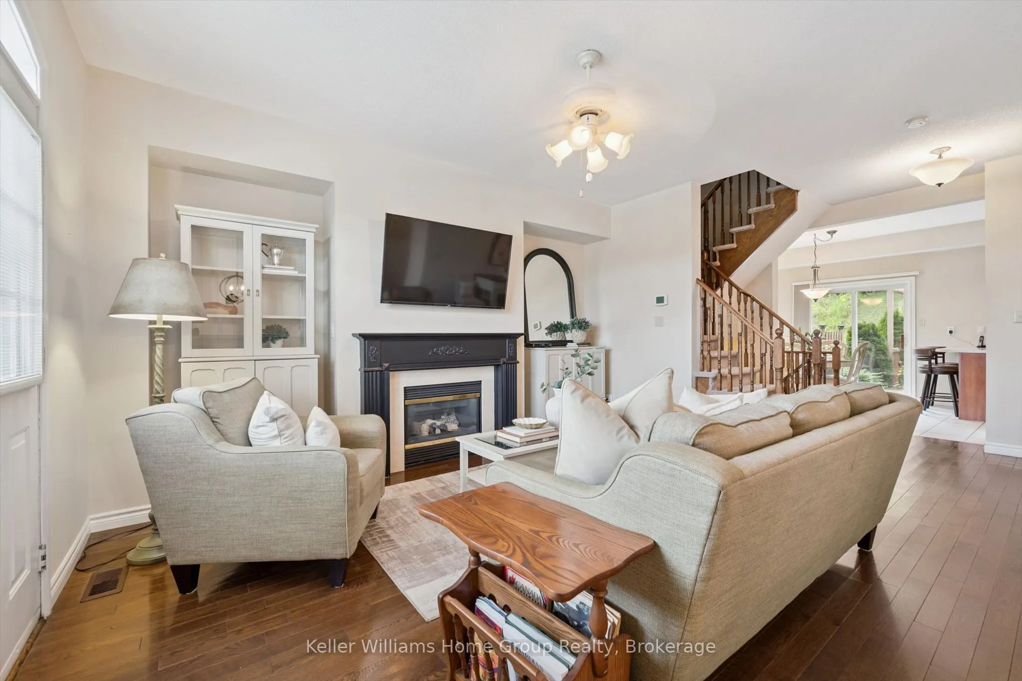 487 St Andrew Street E