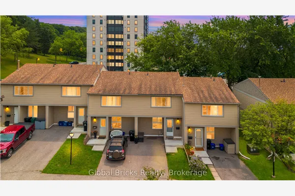 15 Green Valley Drive
