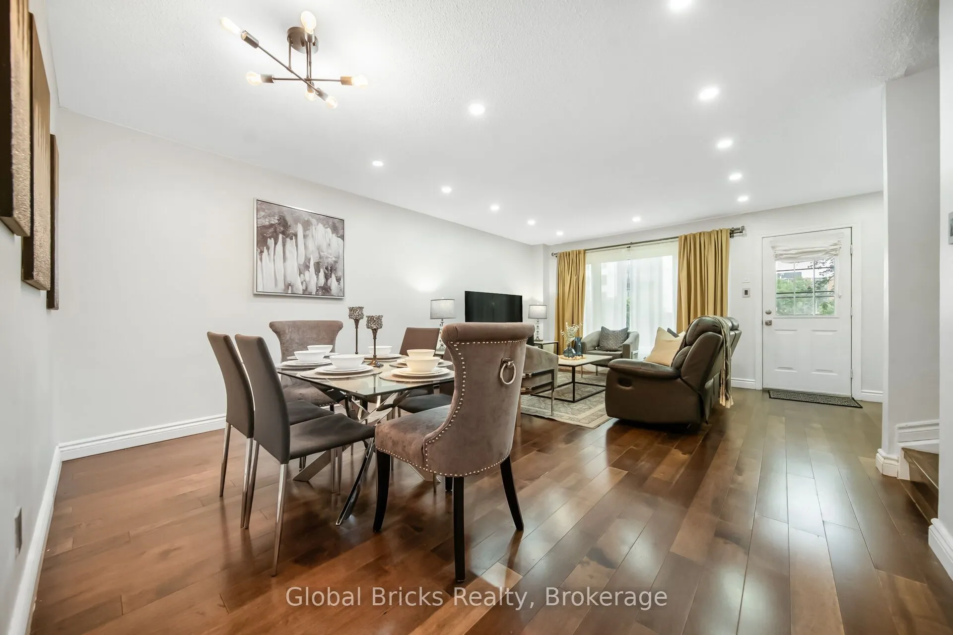 15 Green Valley Drive #27