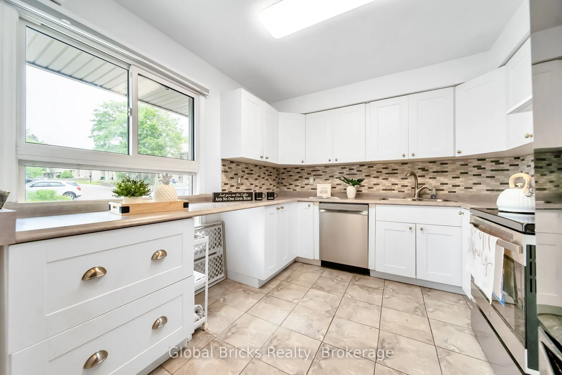 15 Green Valley Drive #27
