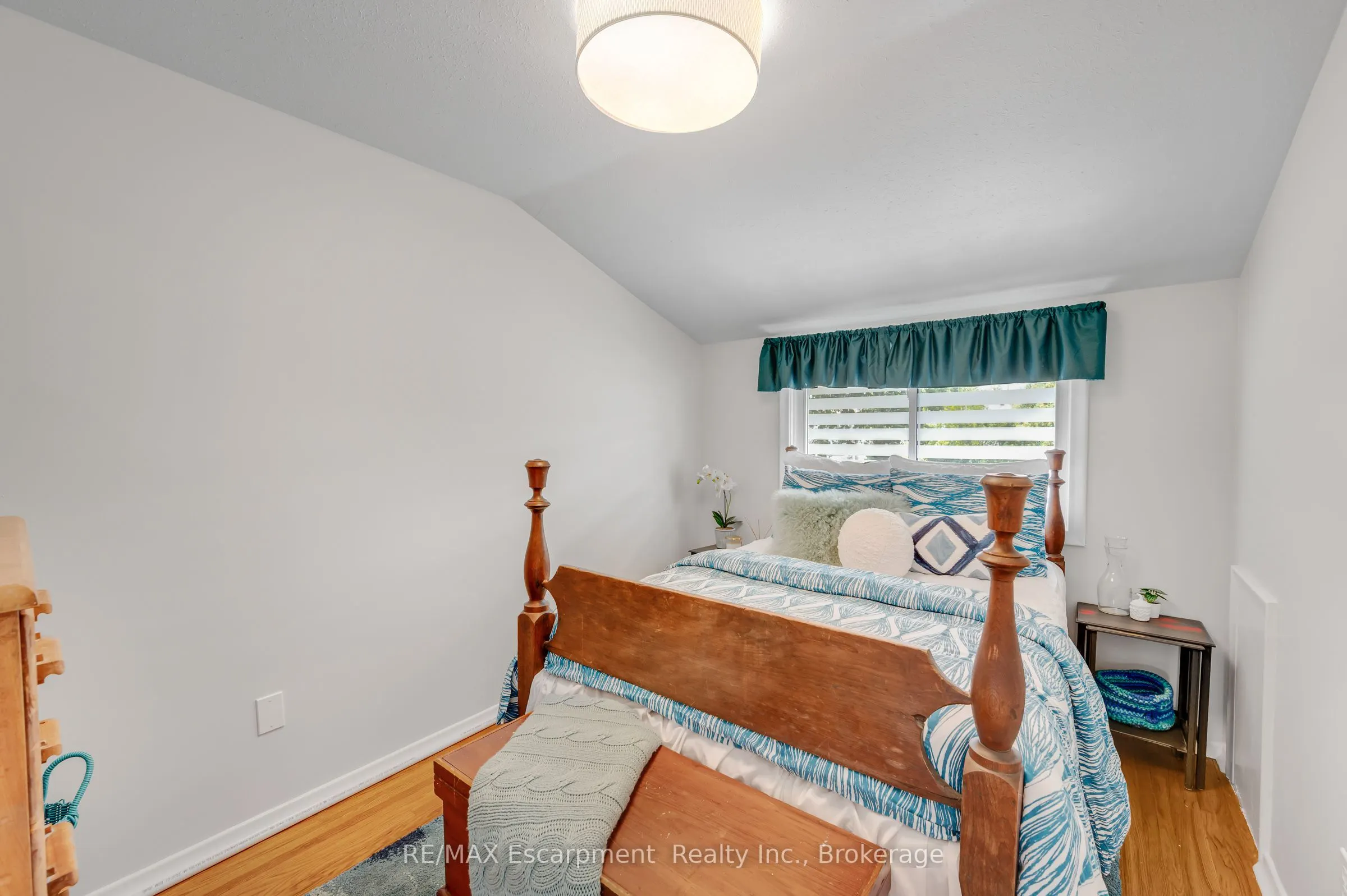 10 Goldfinch Road