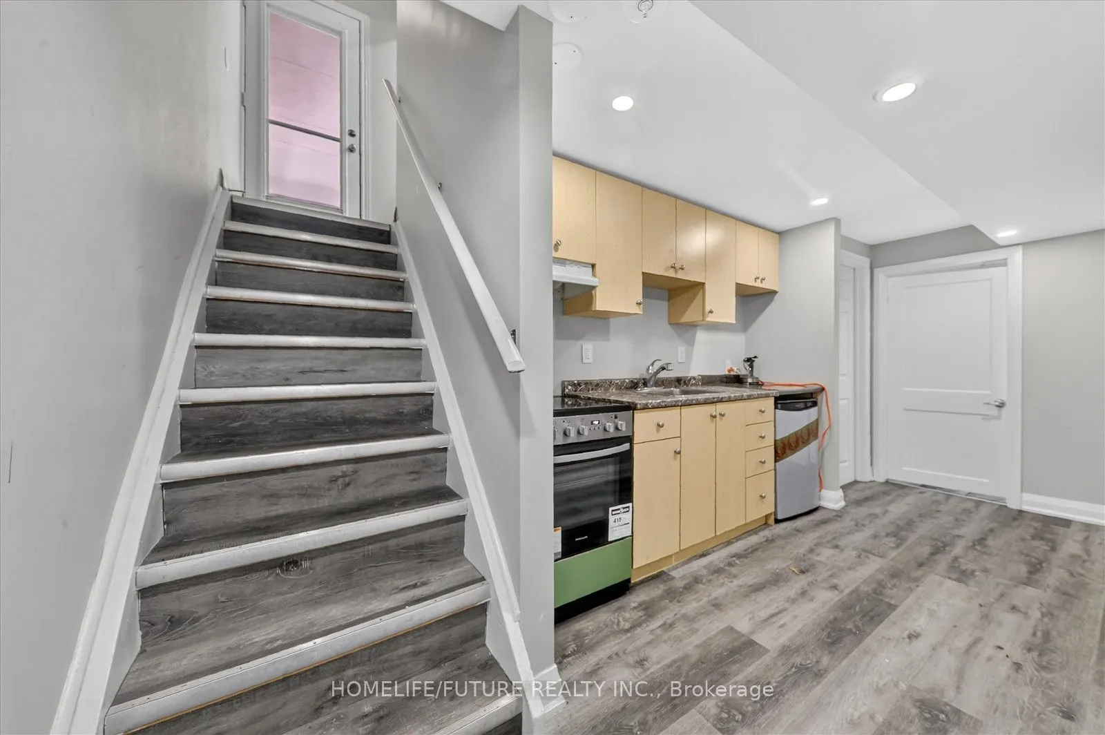 7 Cardill Crescent