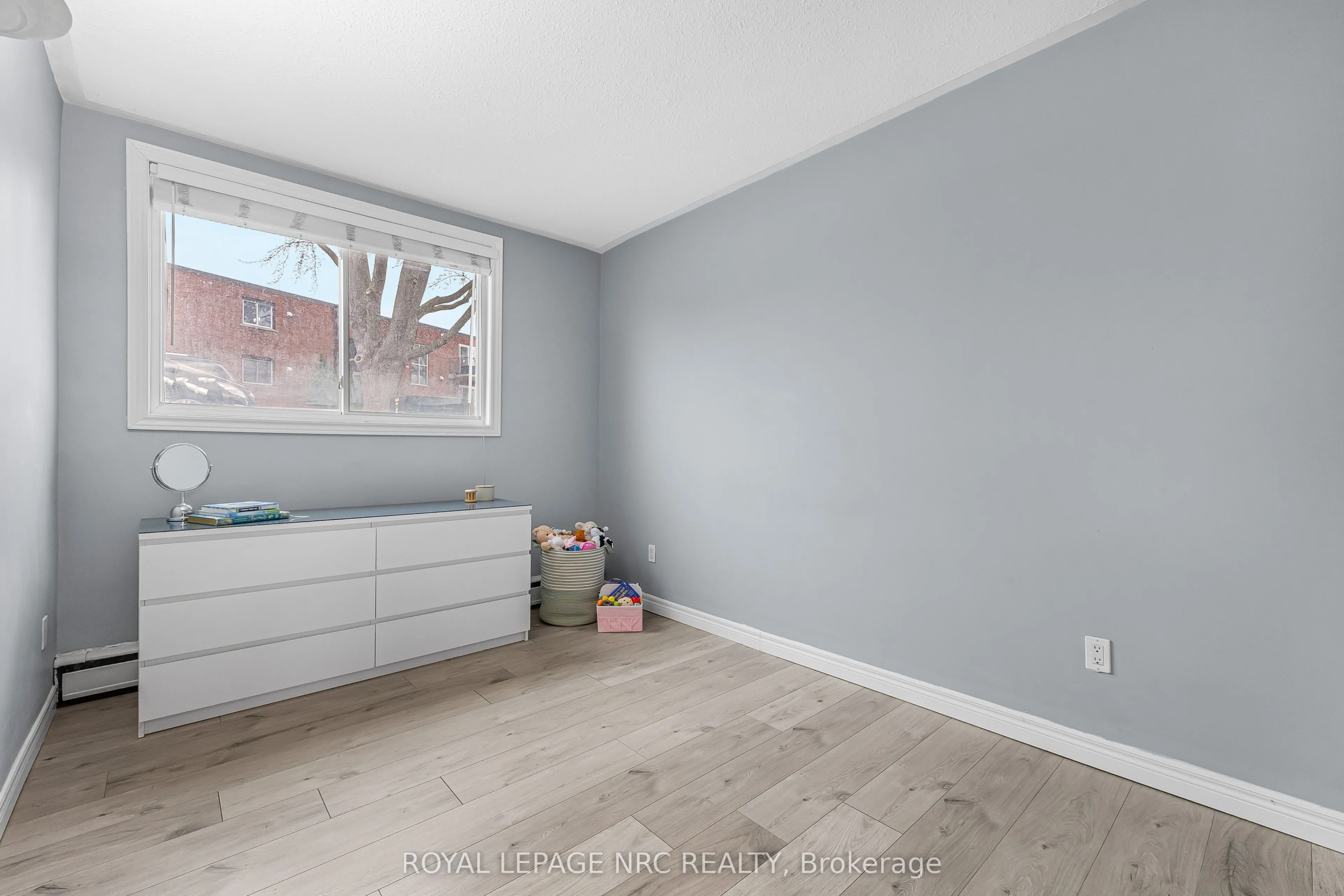 454 CARLTON Street #7