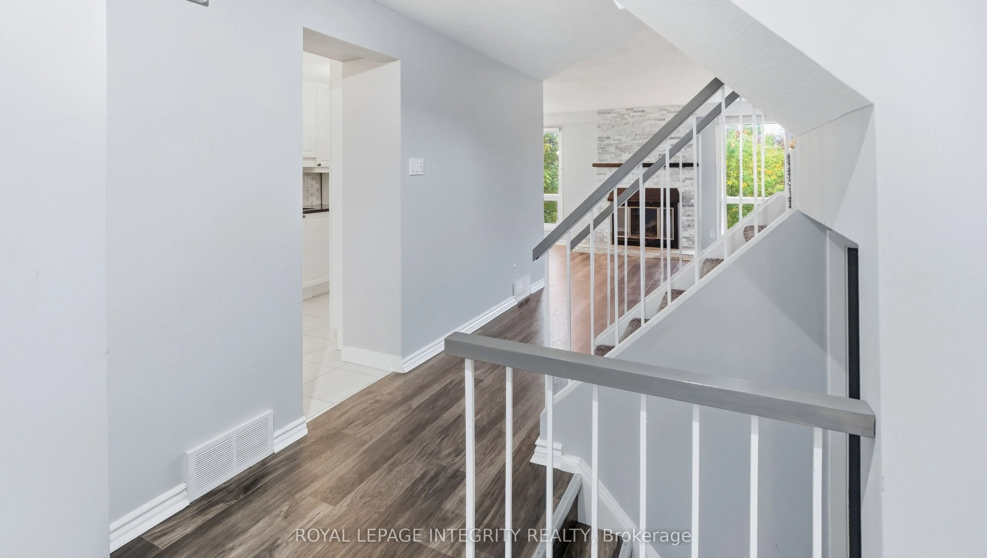 1080 Ormes Place #29