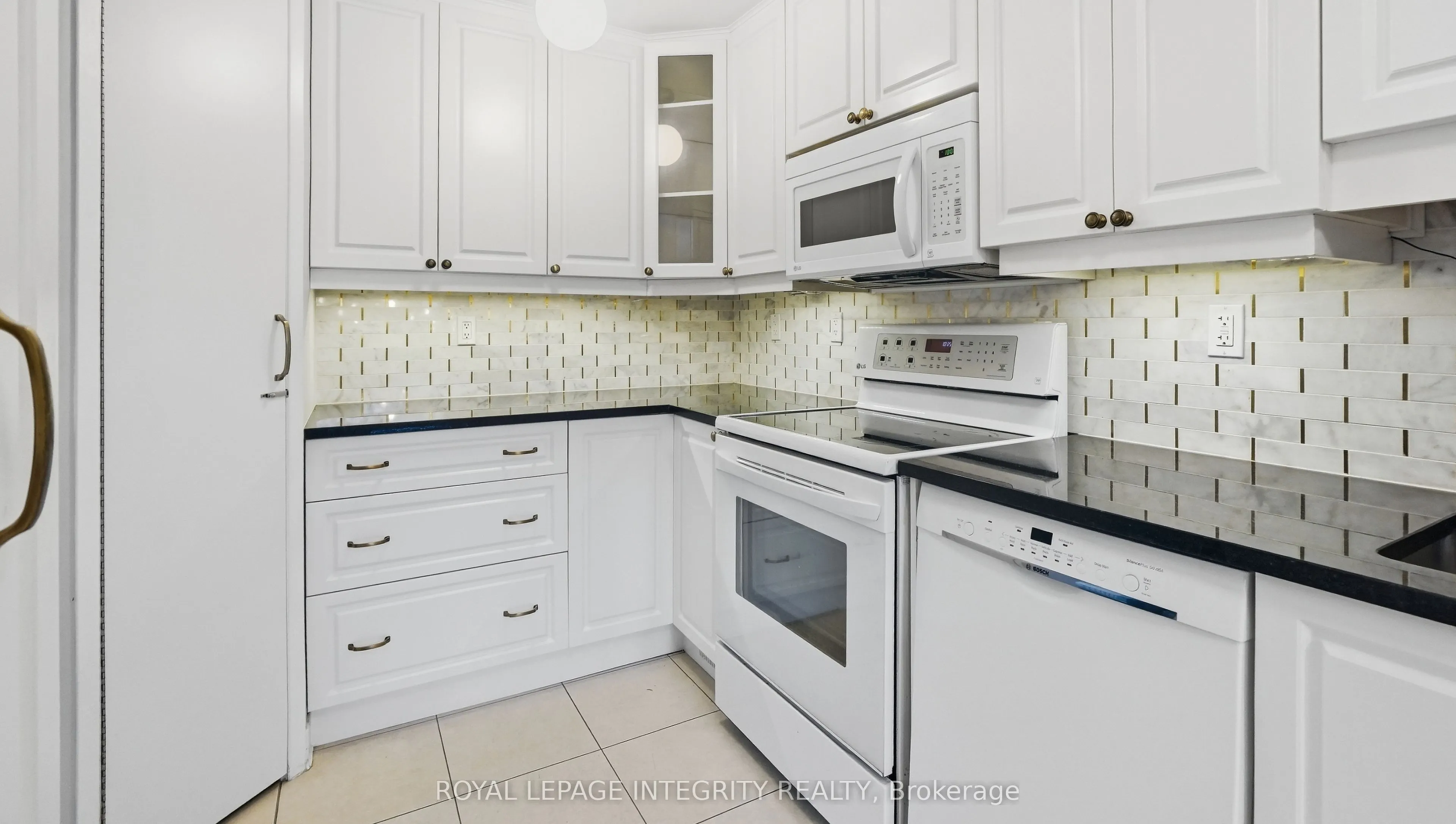 1080 Ormes Place #29