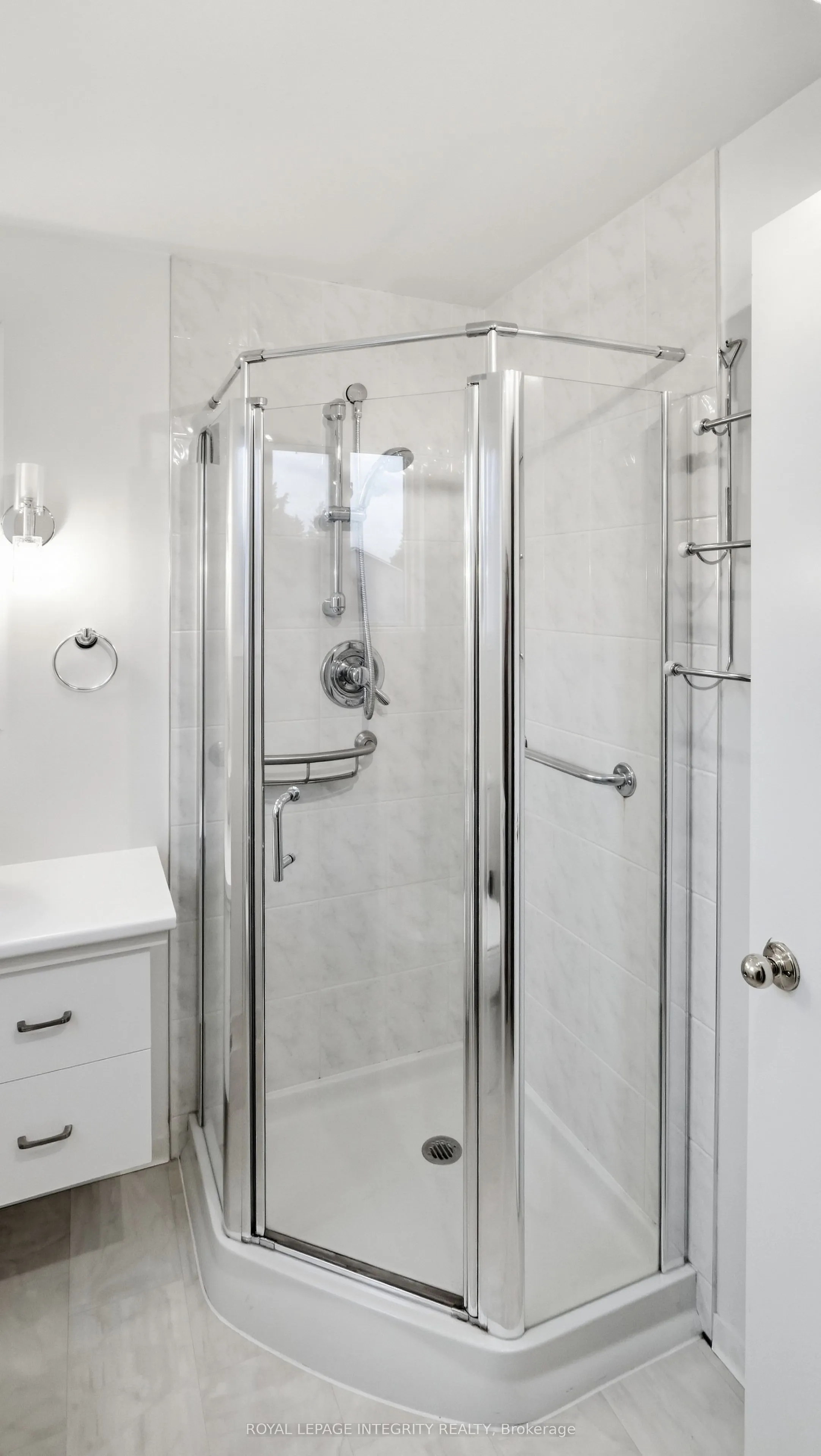 1080 Ormes Place #29