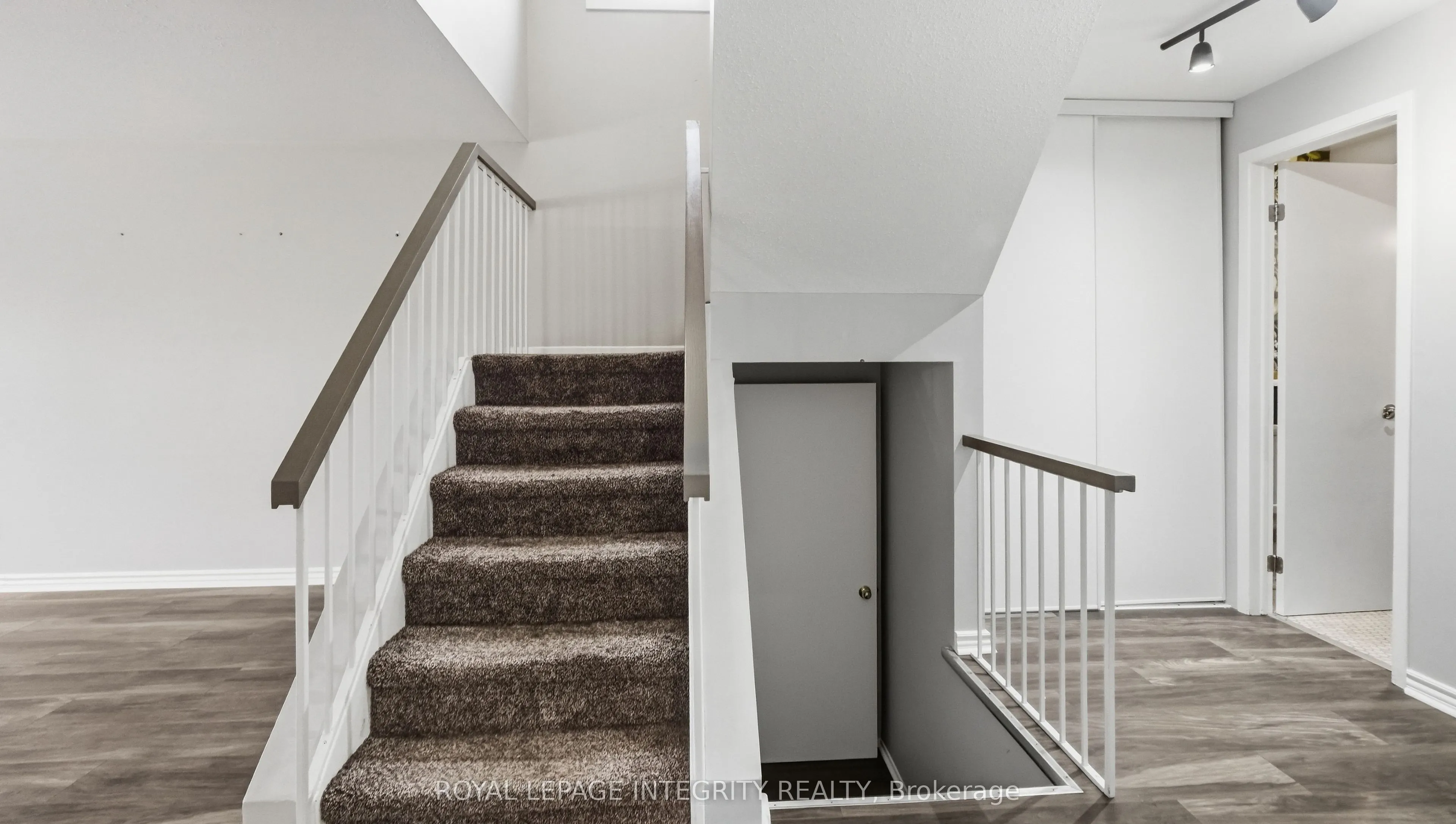 1080 Ormes Place #29