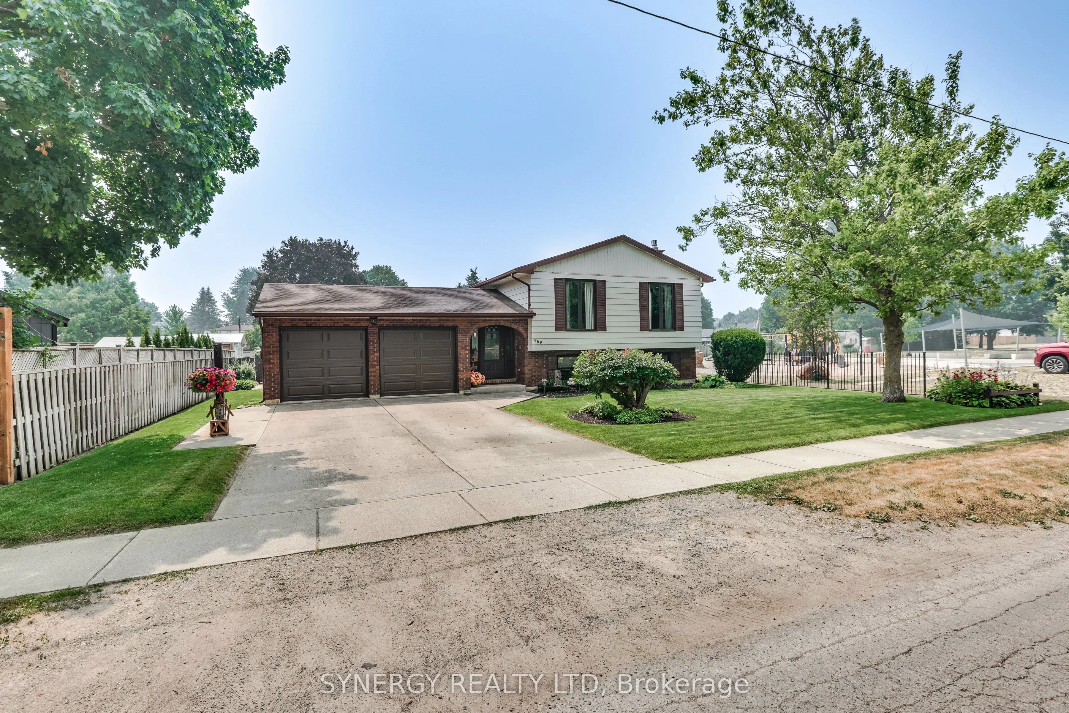 456 Saulsbury Street