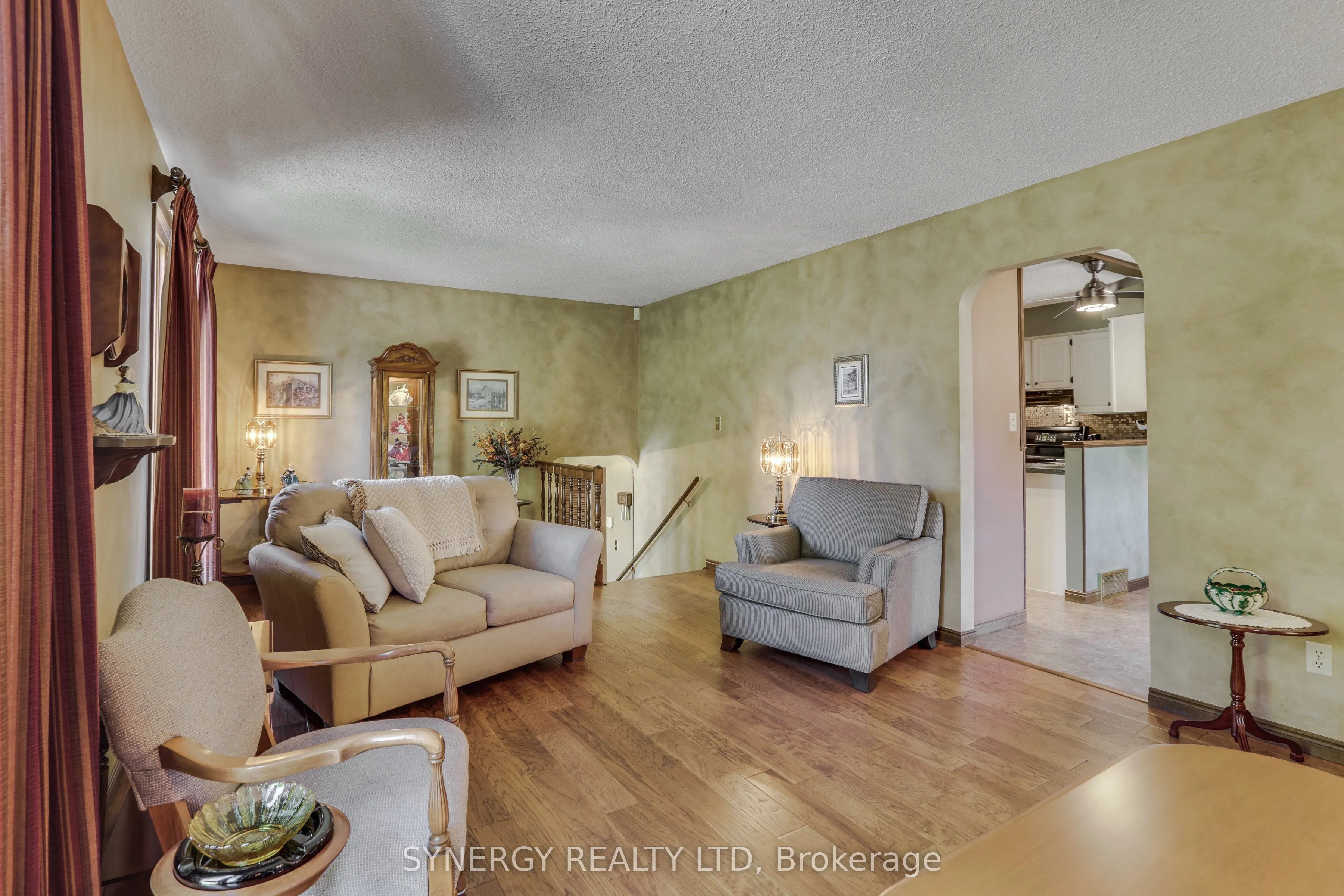 456 Saulsbury Street