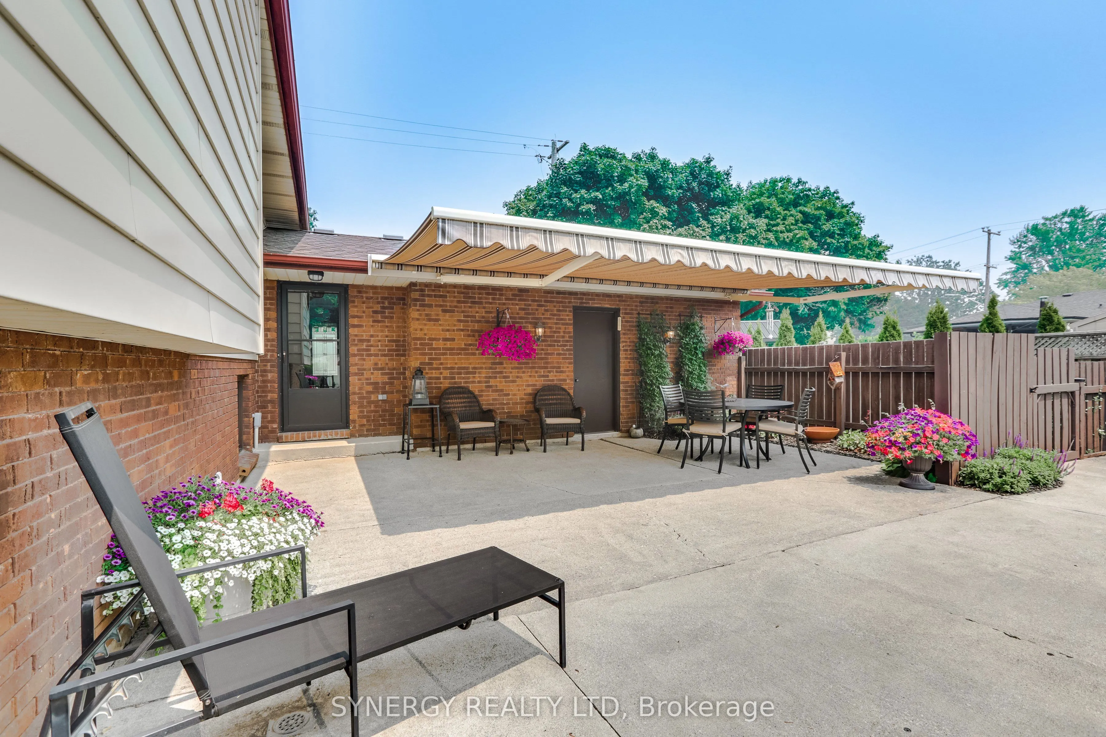456 Saulsbury Street