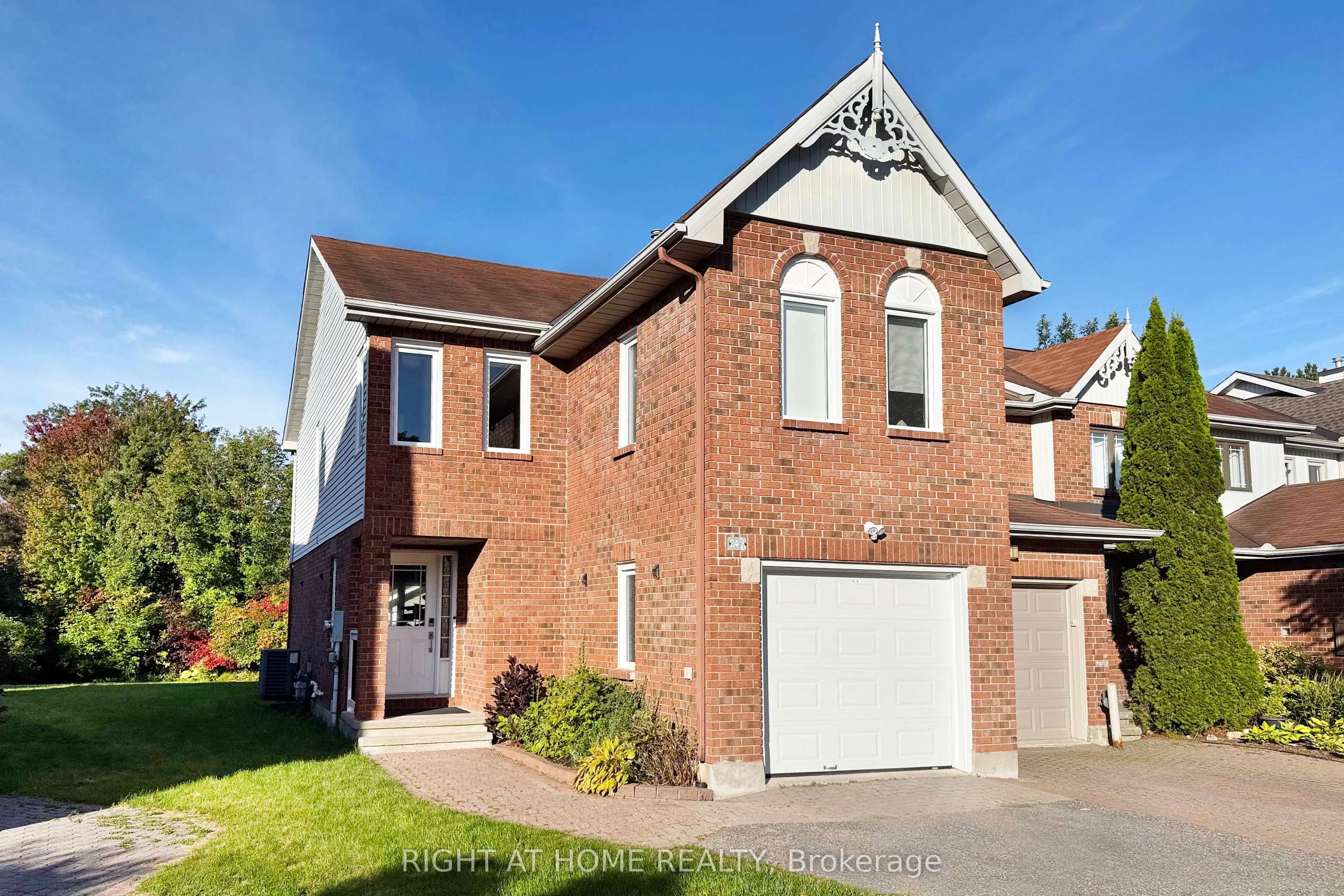 24 HARRINGTON Court