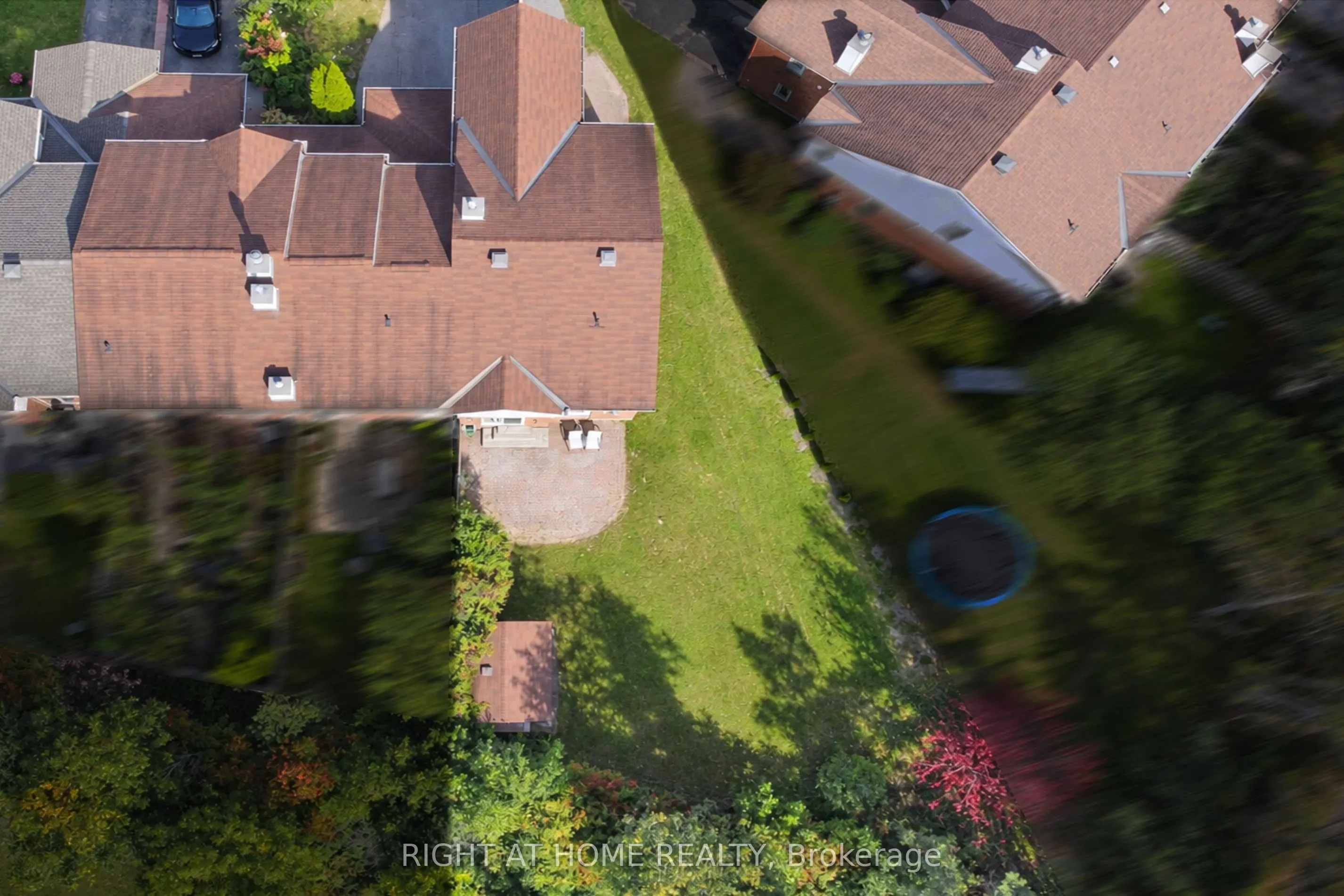 24 HARRINGTON Court