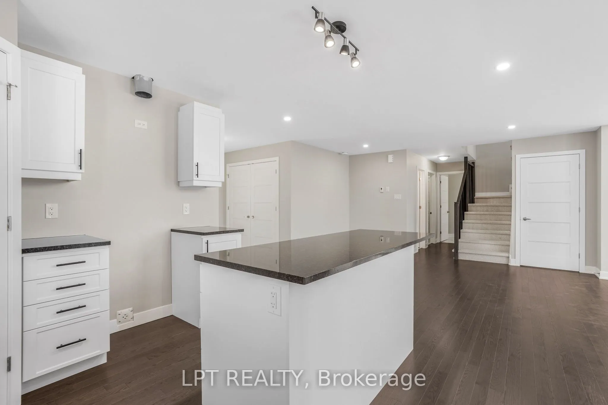 63 Chateauguay Street