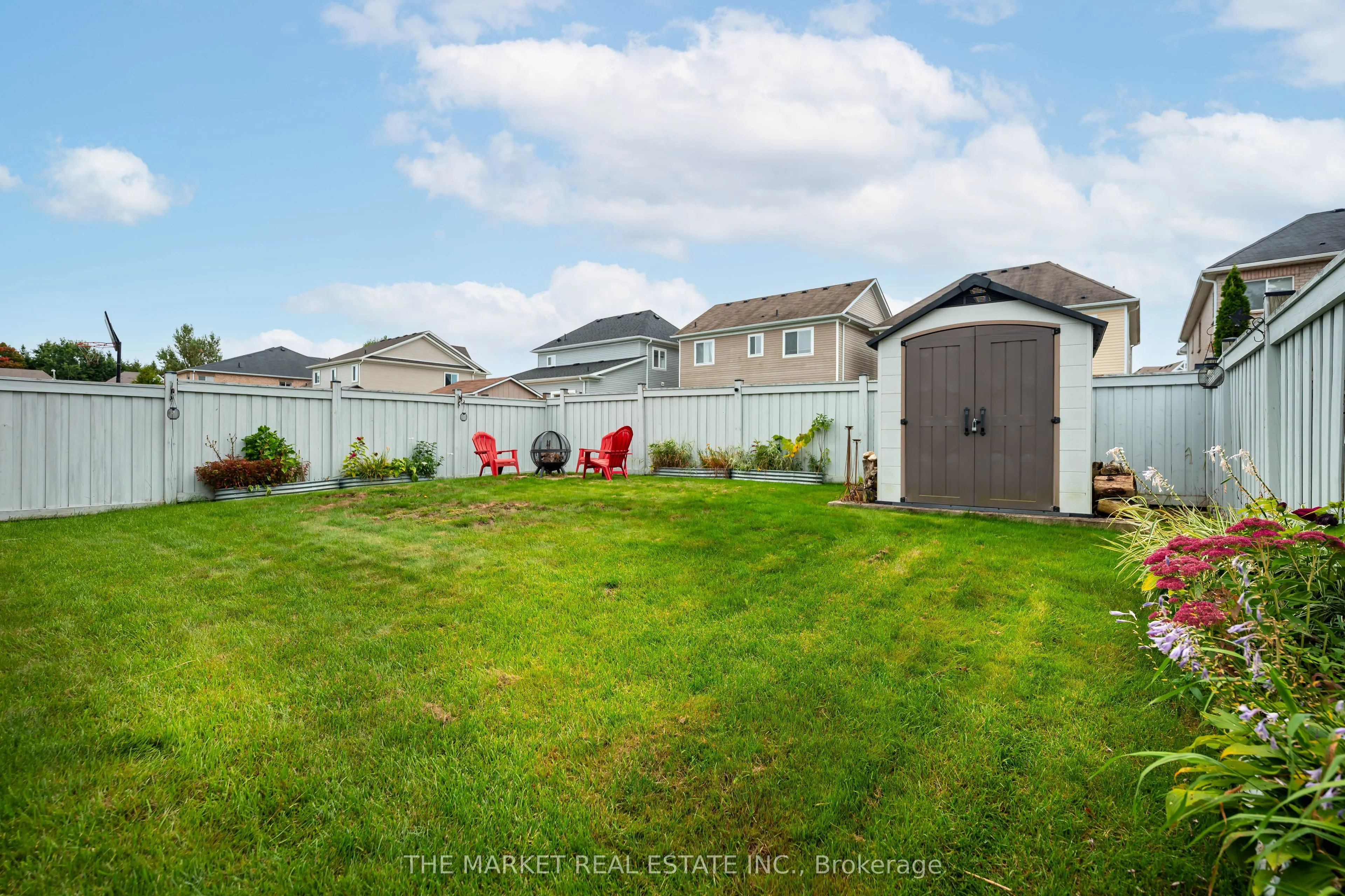 877 O'Reilly Crescent