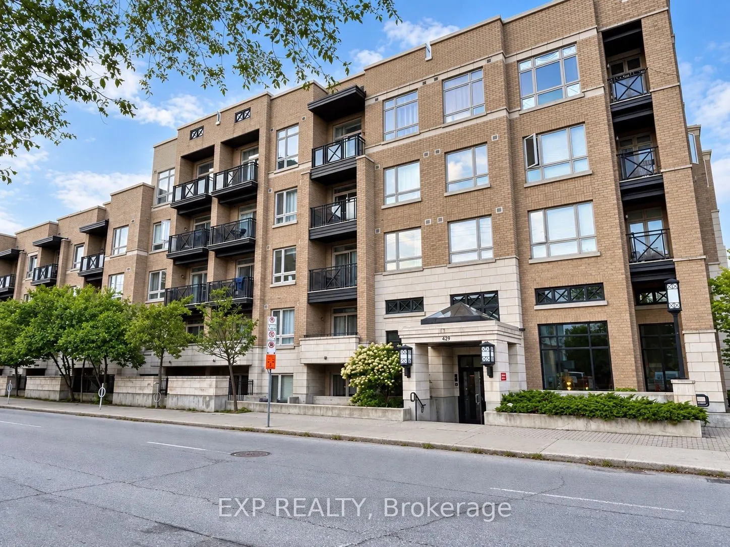 429 Kent Street #108