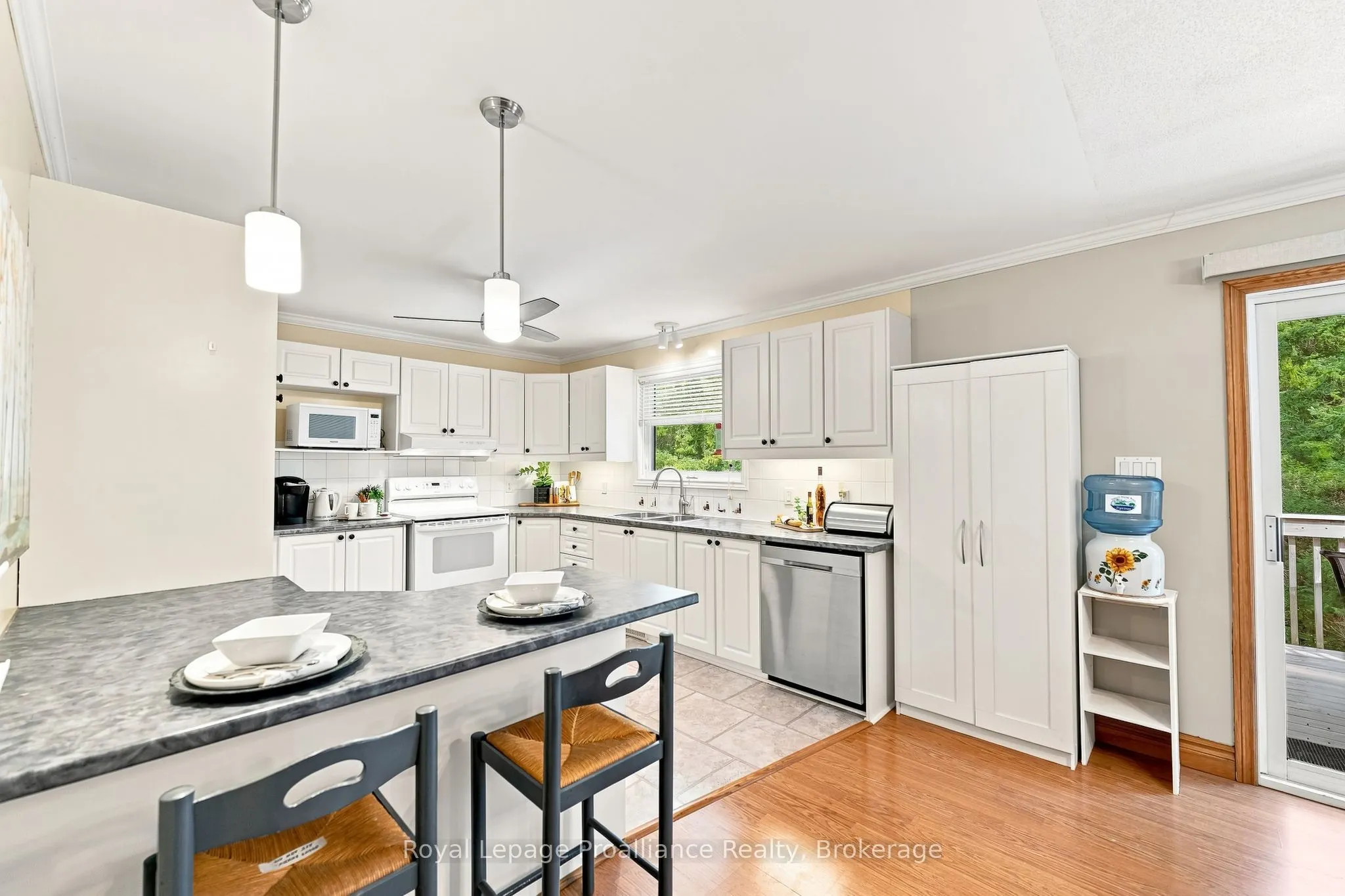 1528 Pinewood School Road
