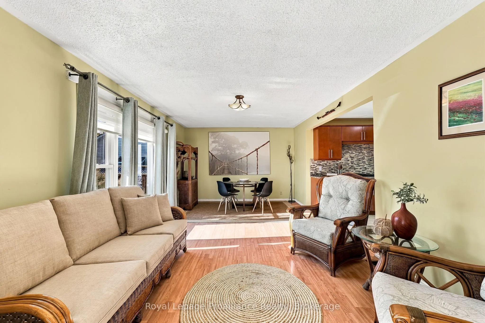 31 Perry Avenue