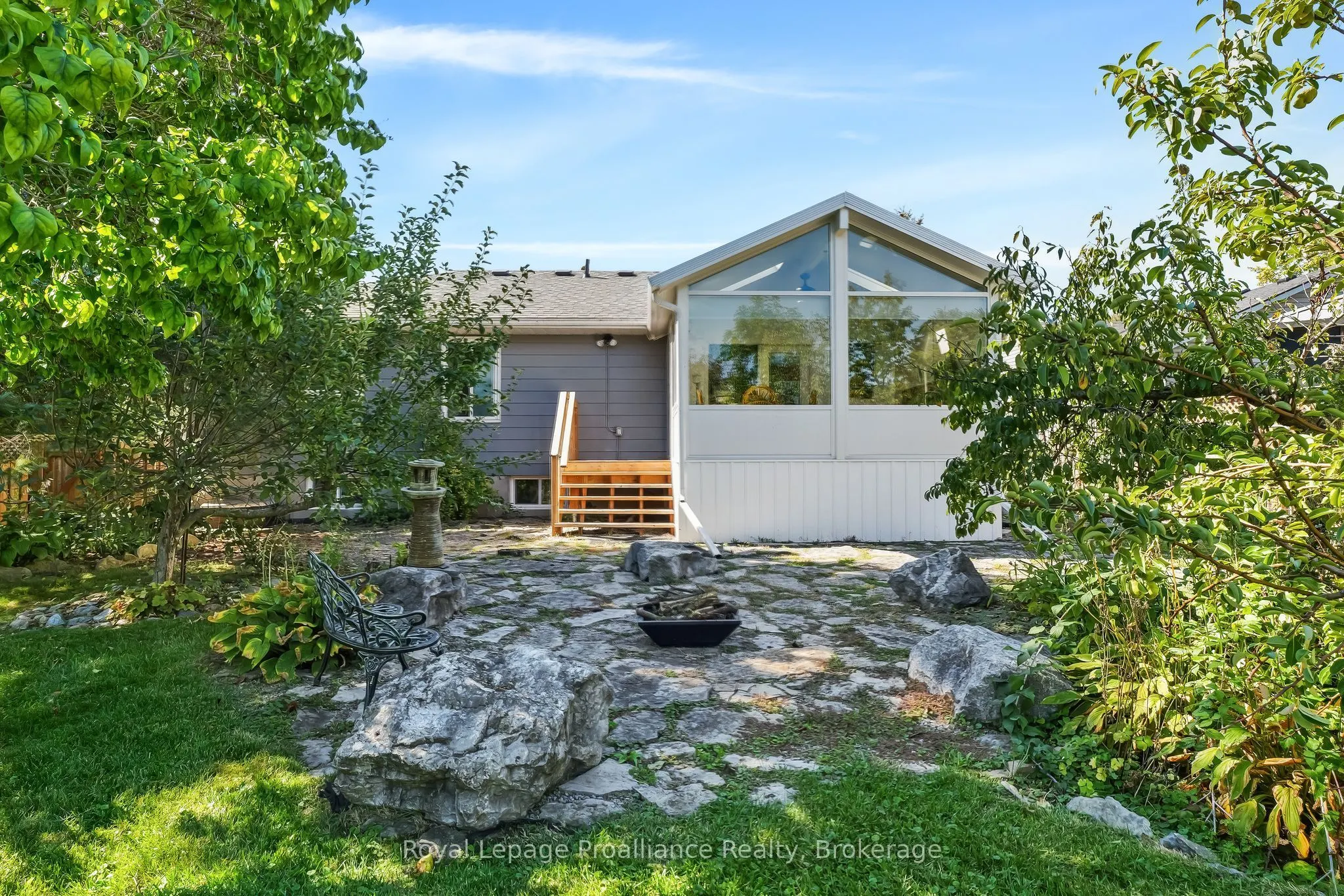 31 Perry Avenue