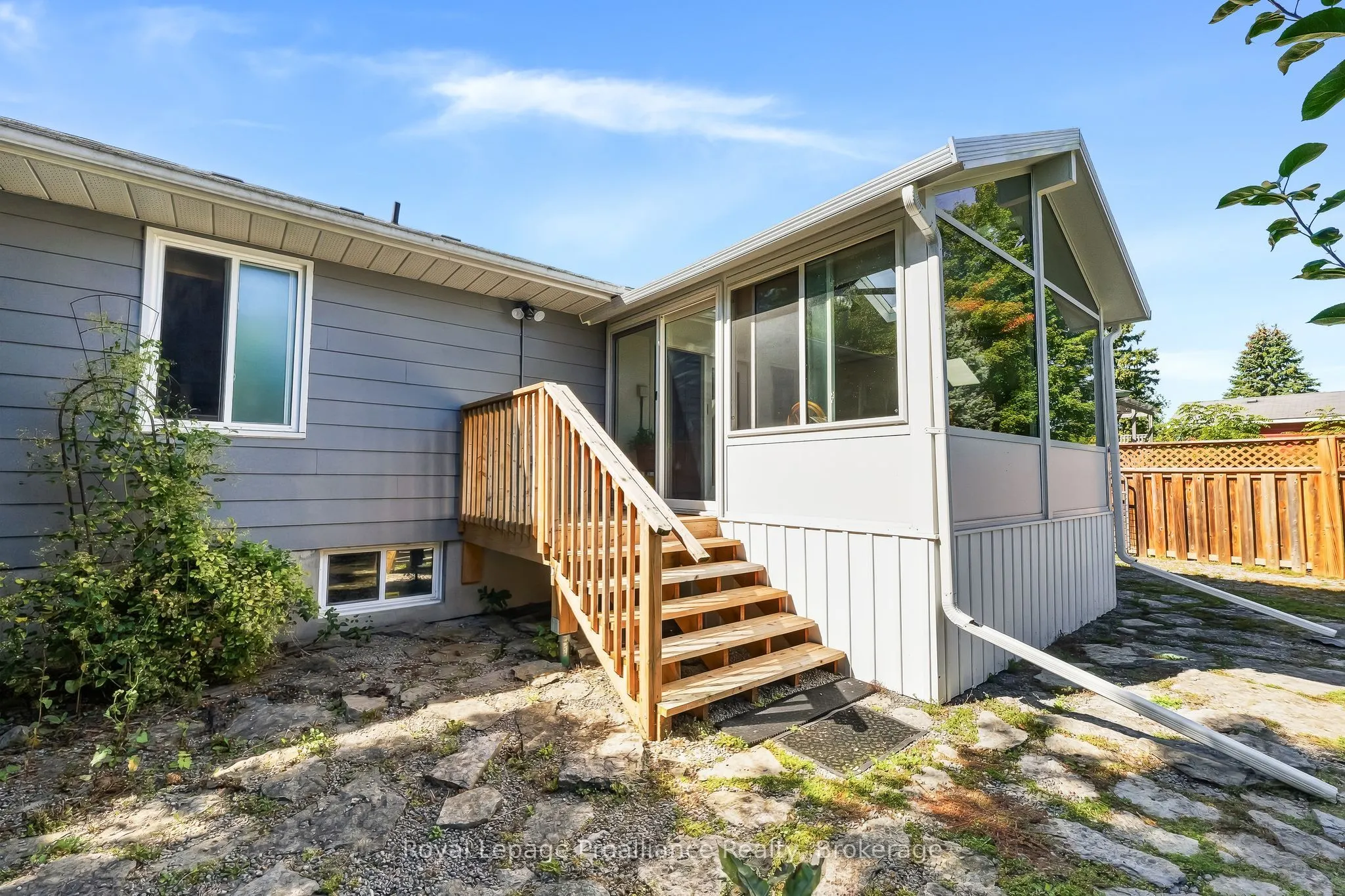 31 Perry Avenue
