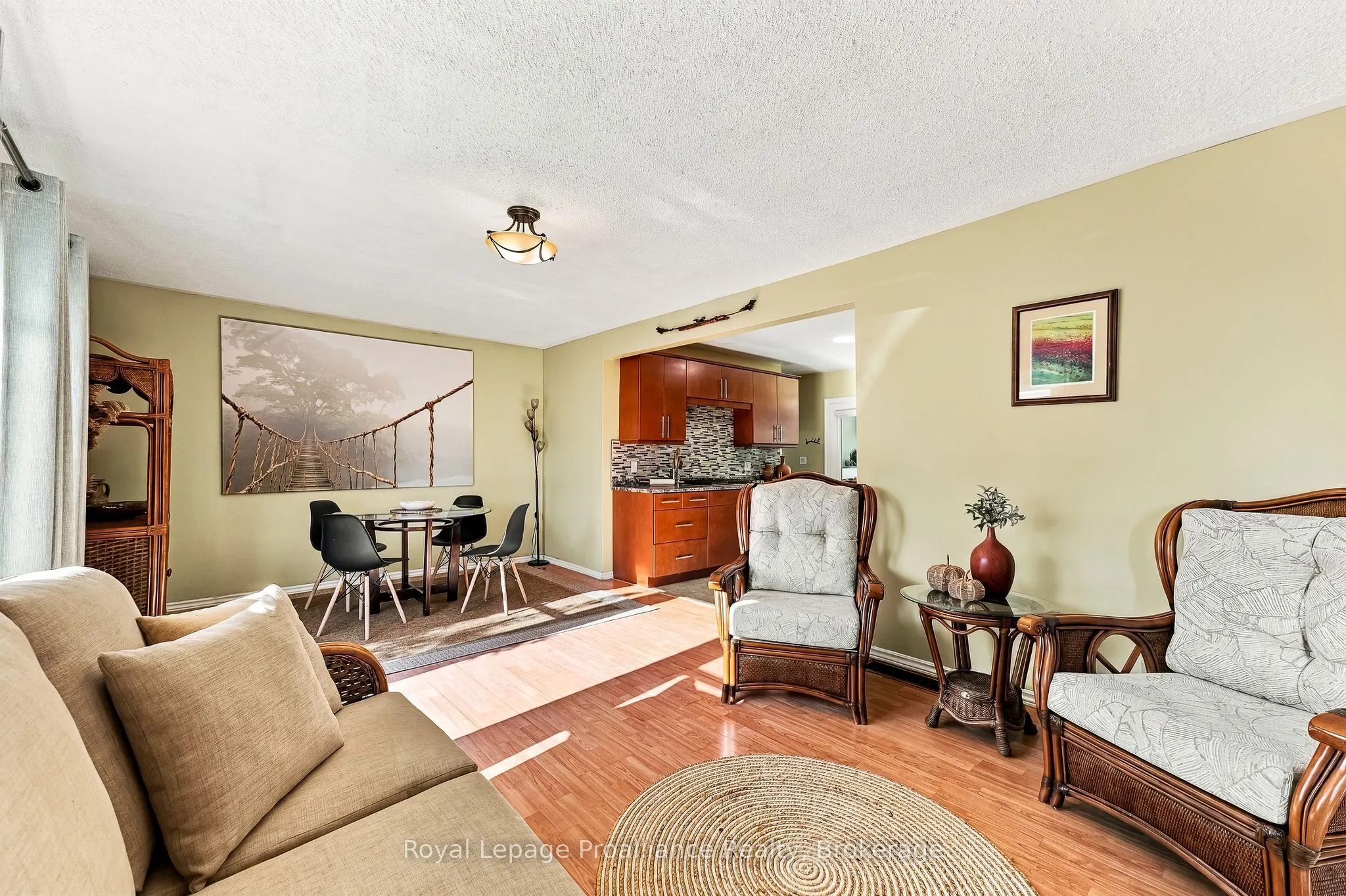 31 Perry Avenue