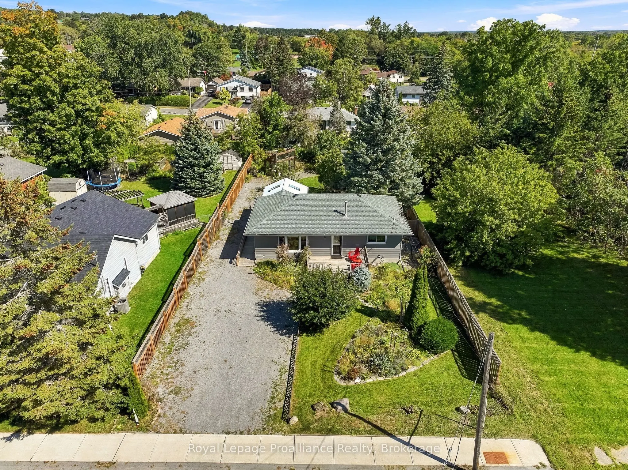 31 Perry Avenue