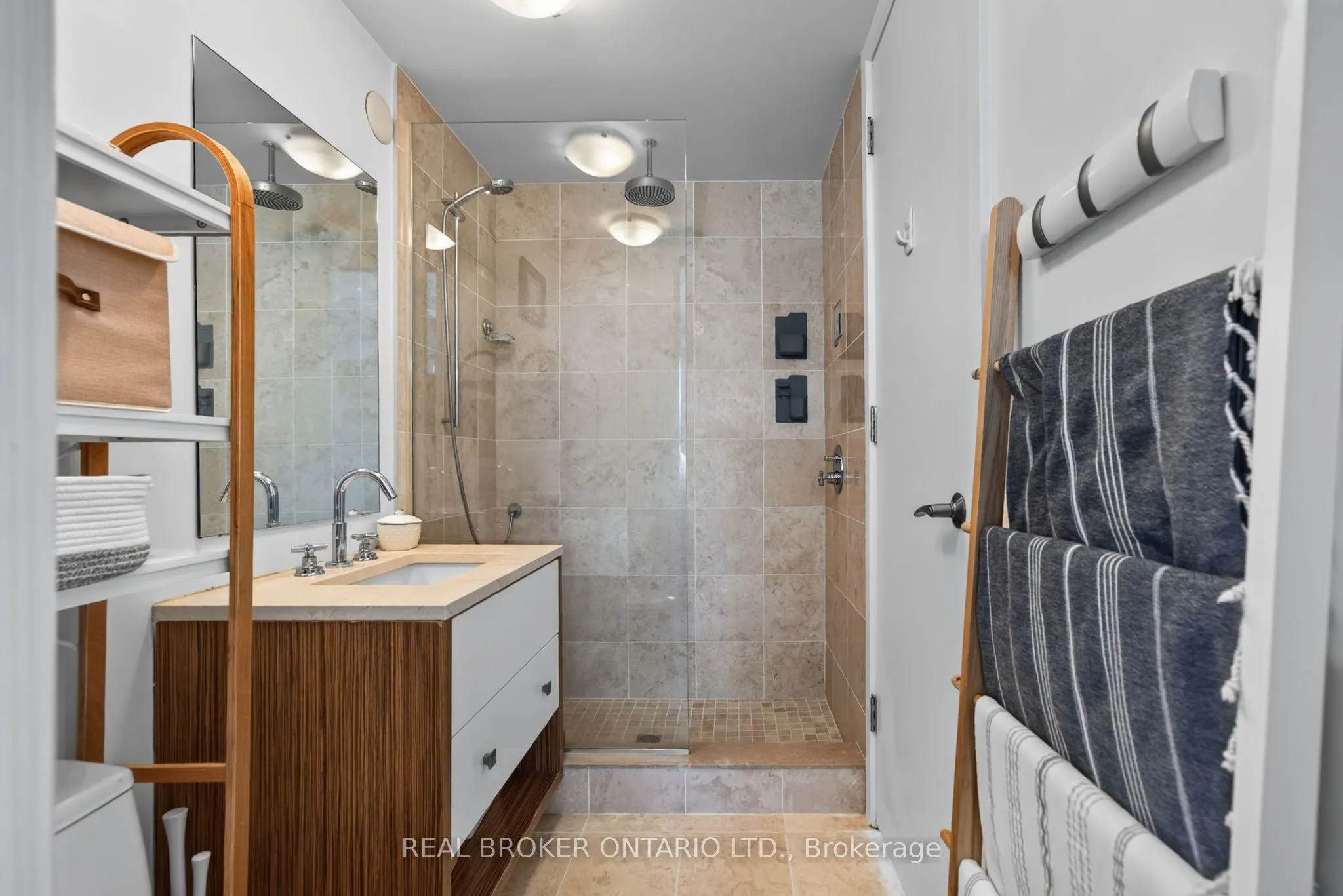 201 Parkdale Avenue #1506