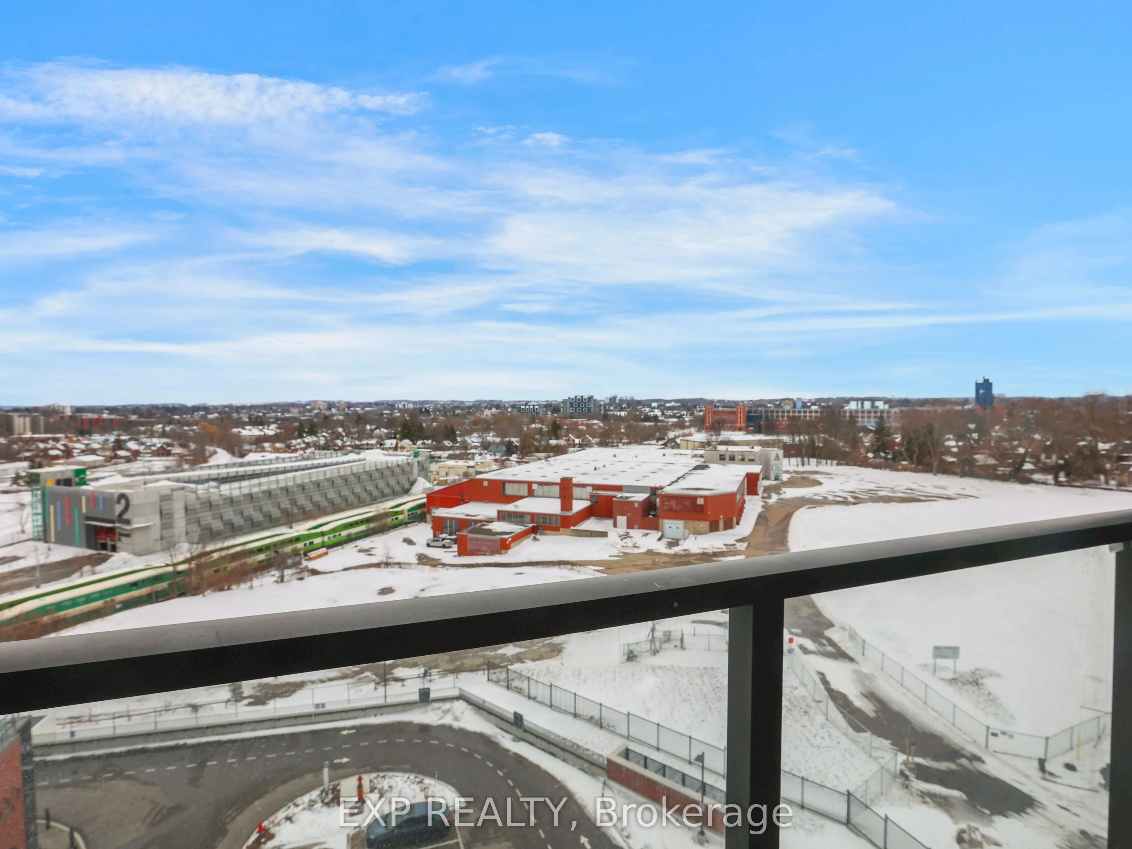 15 Wellington Street S #708