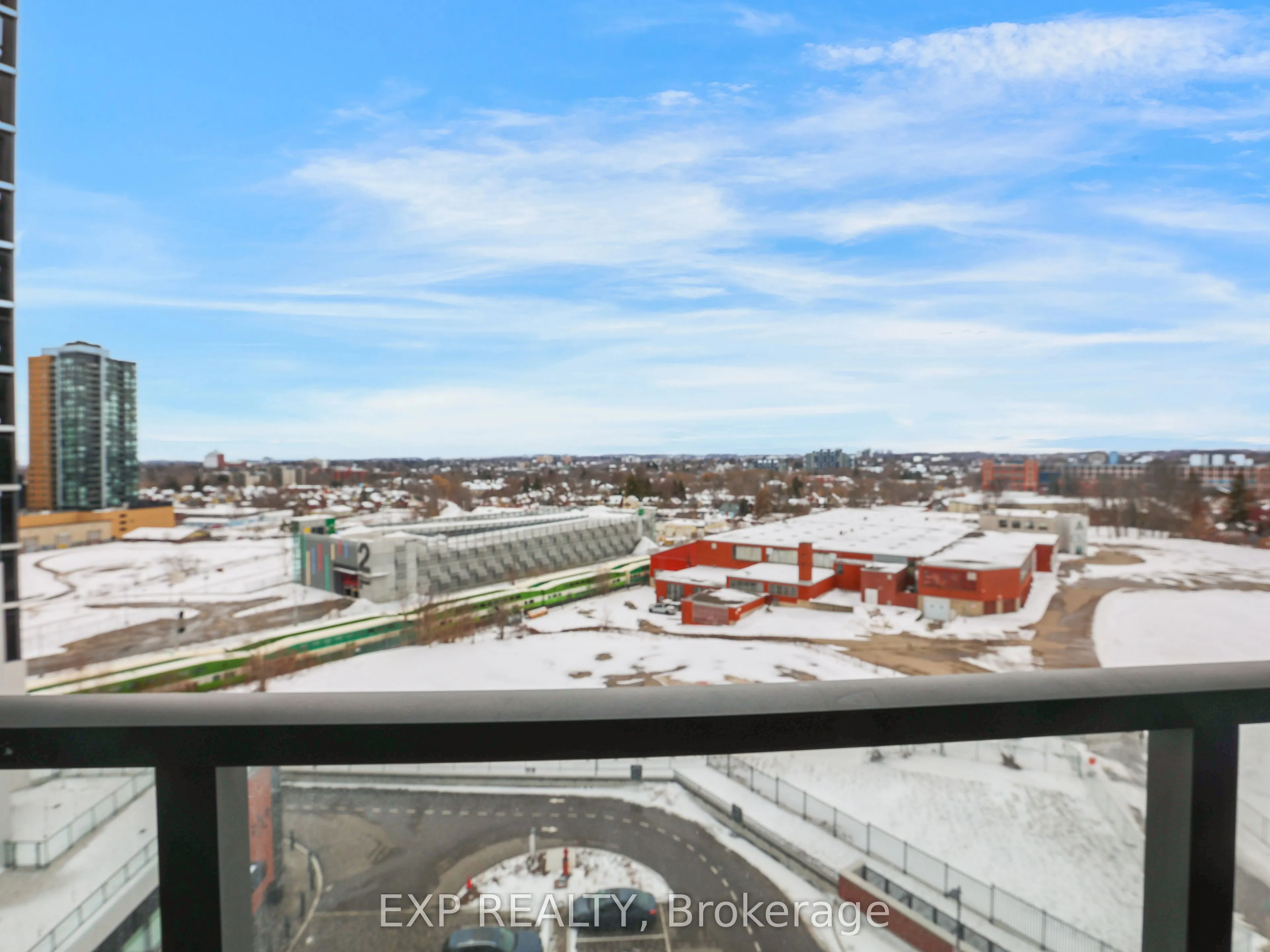 15 Wellington Street S #708