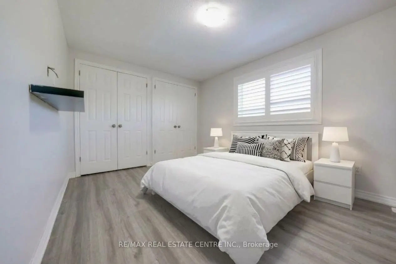49 CREEKSIDE Drive