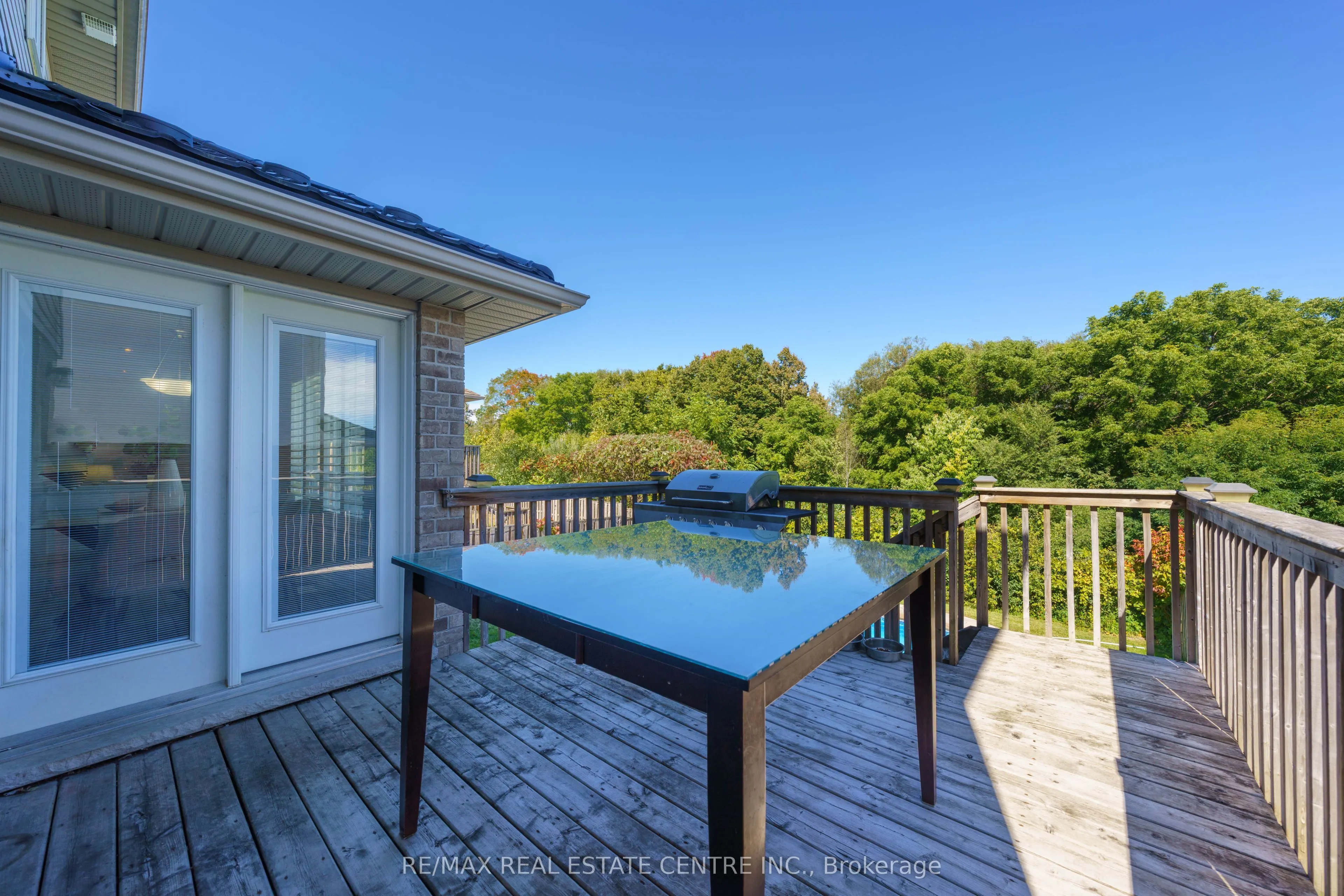 49 CREEKSIDE Drive