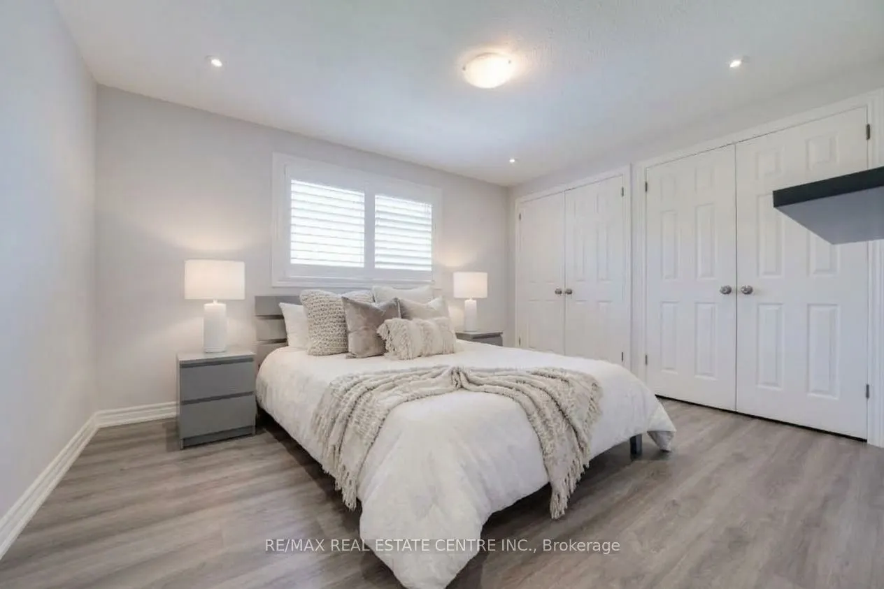 49 CREEKSIDE Drive
