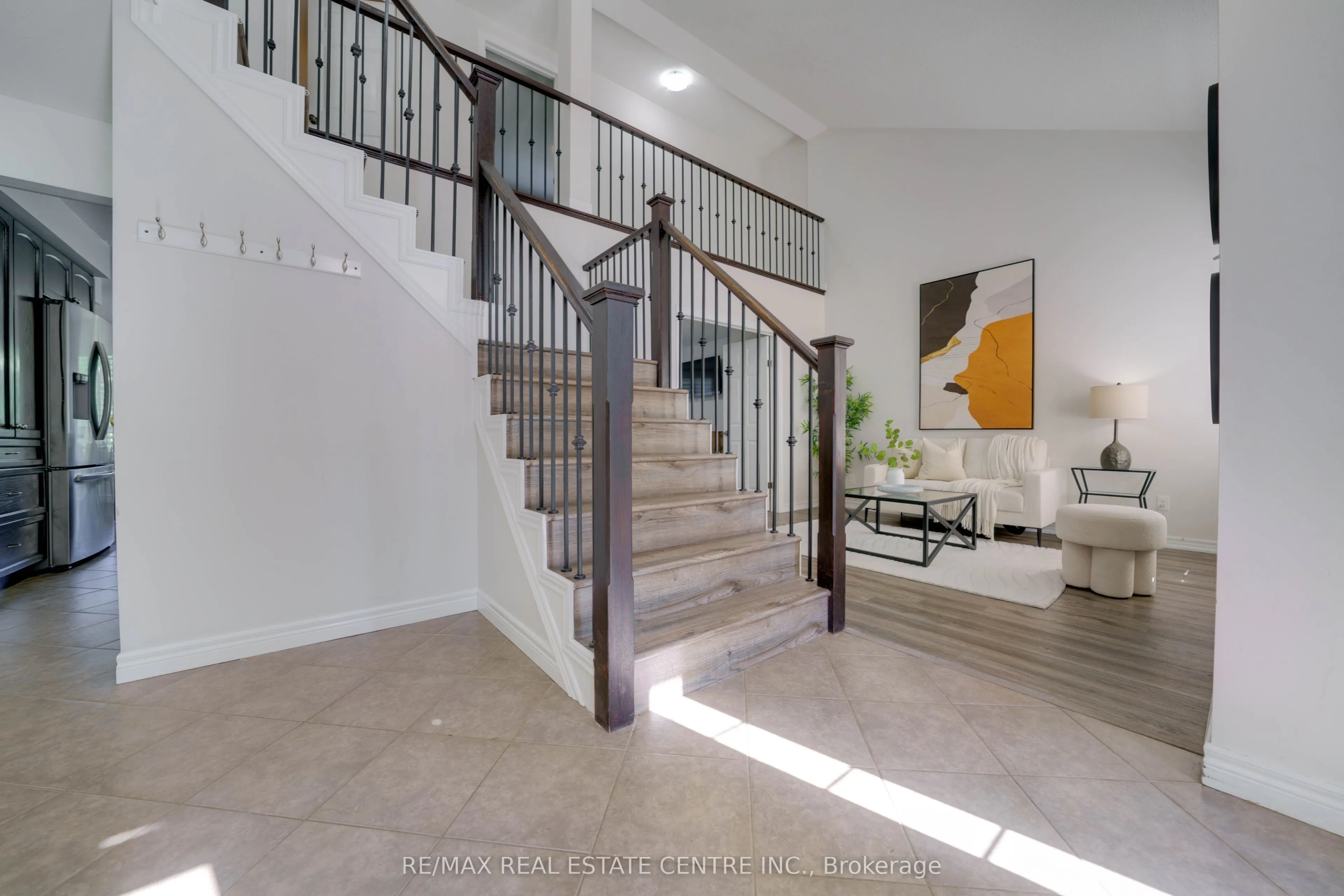 49 CREEKSIDE Drive