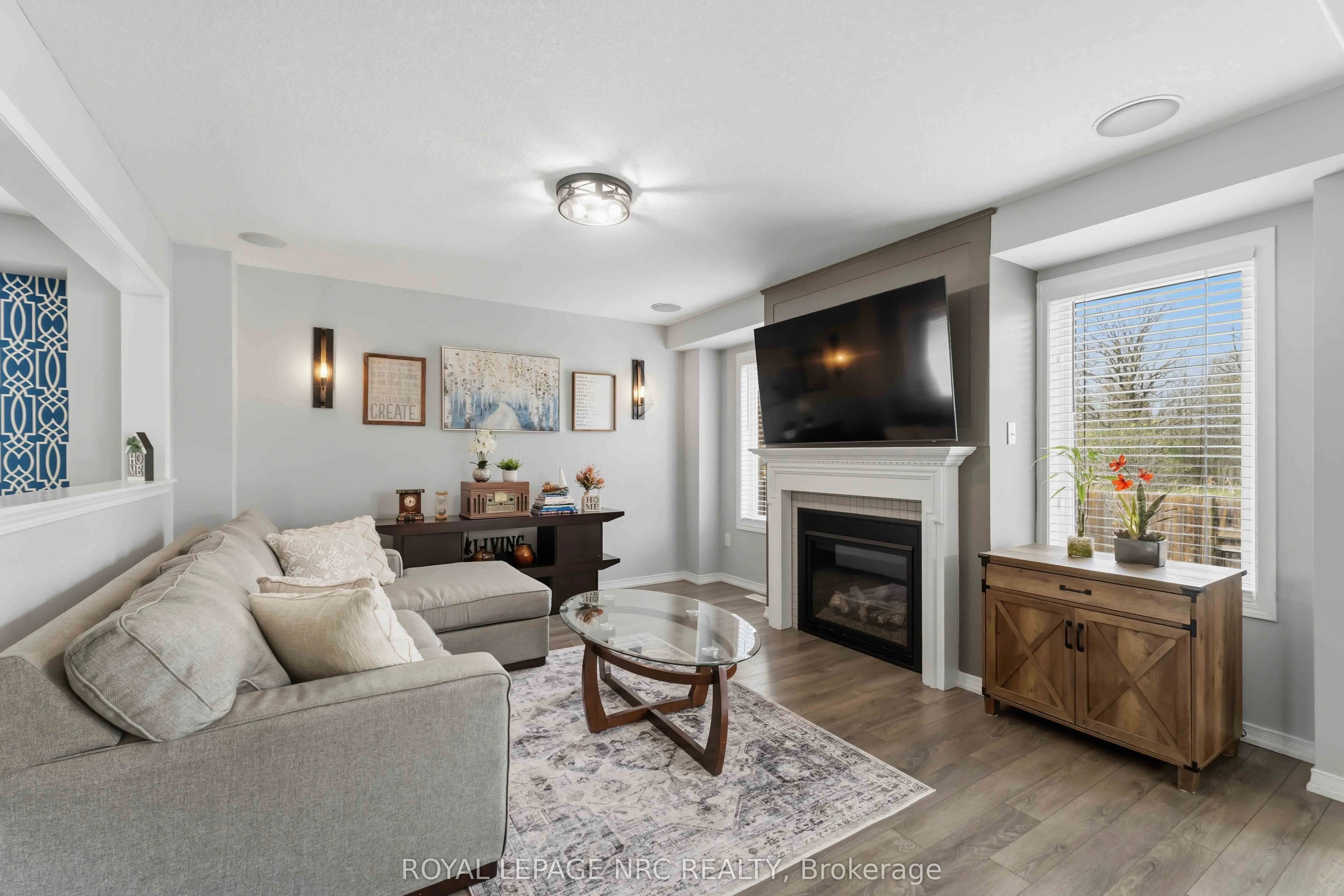 8769 Dogwood Crescent