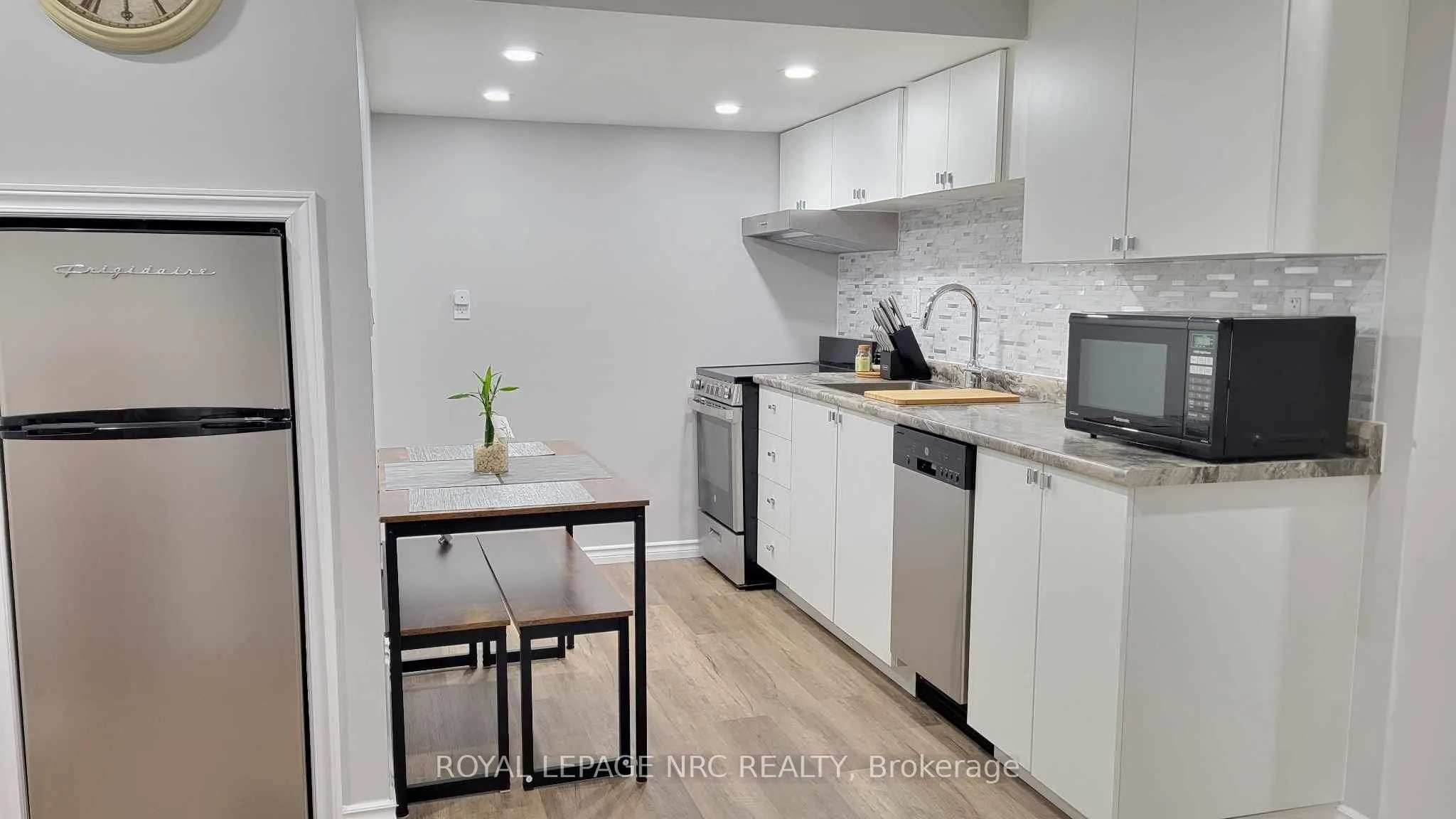 8769 Dogwood Crescent