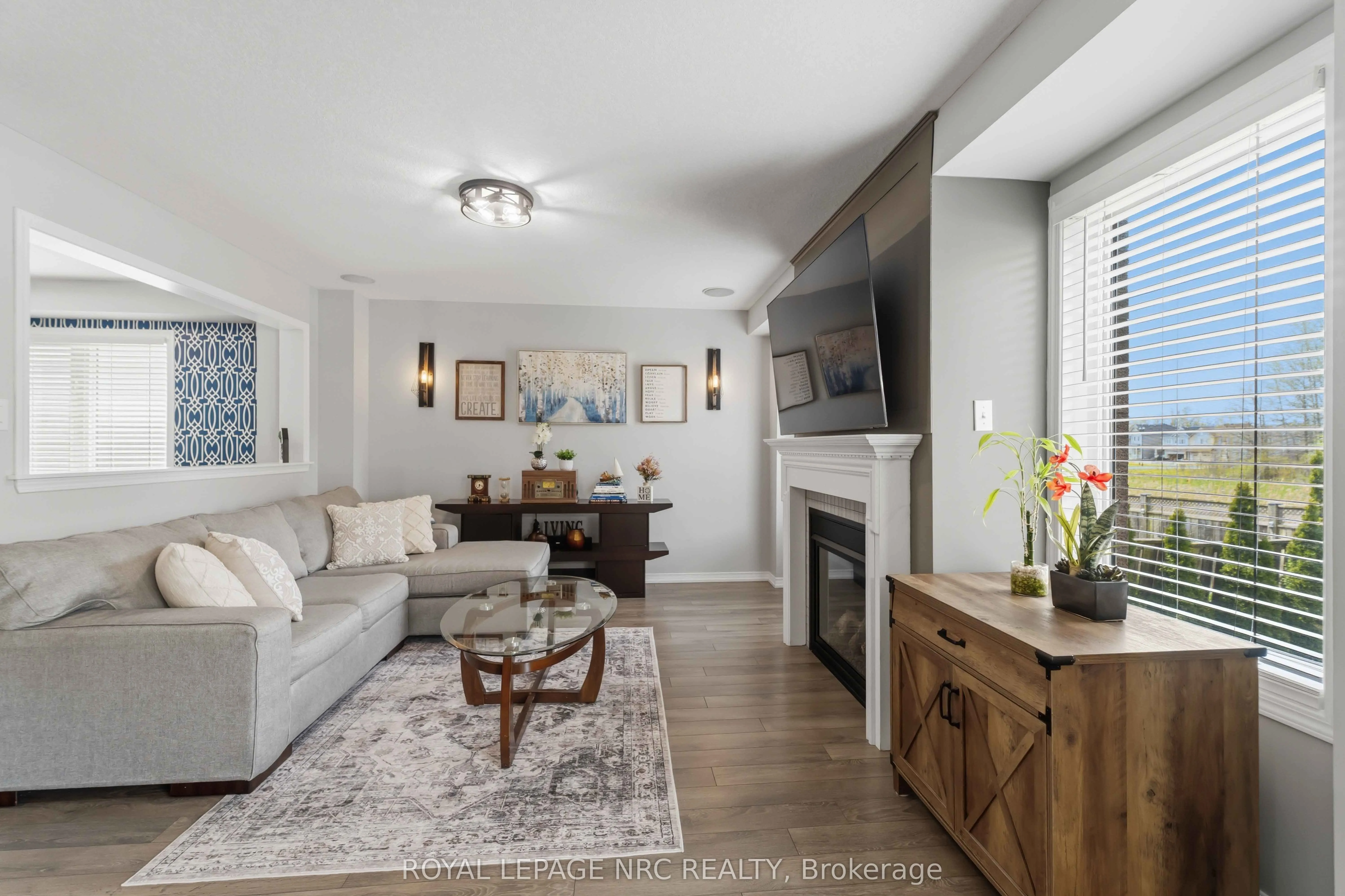 8769 Dogwood Crescent