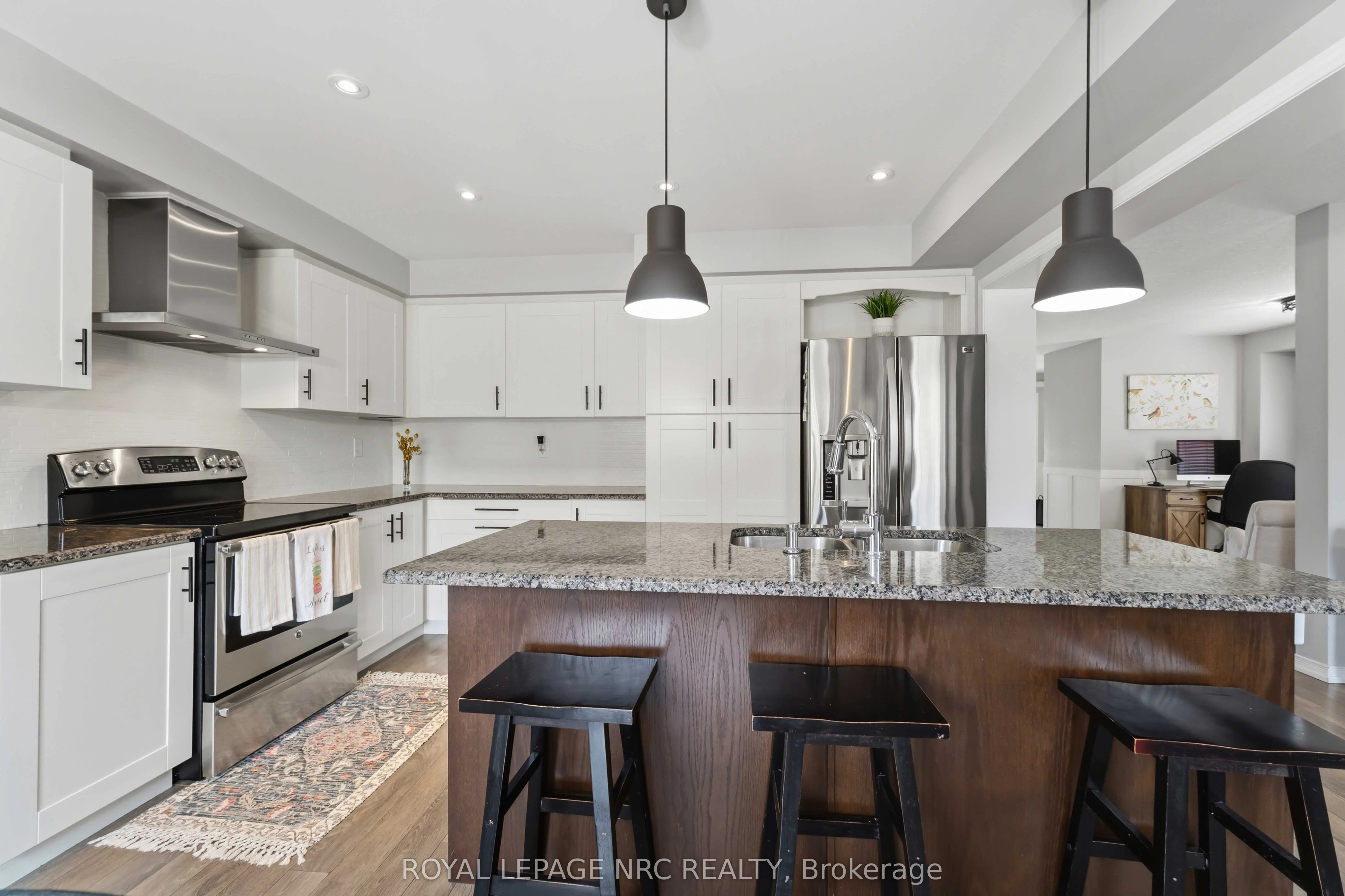8769 Dogwood Crescent