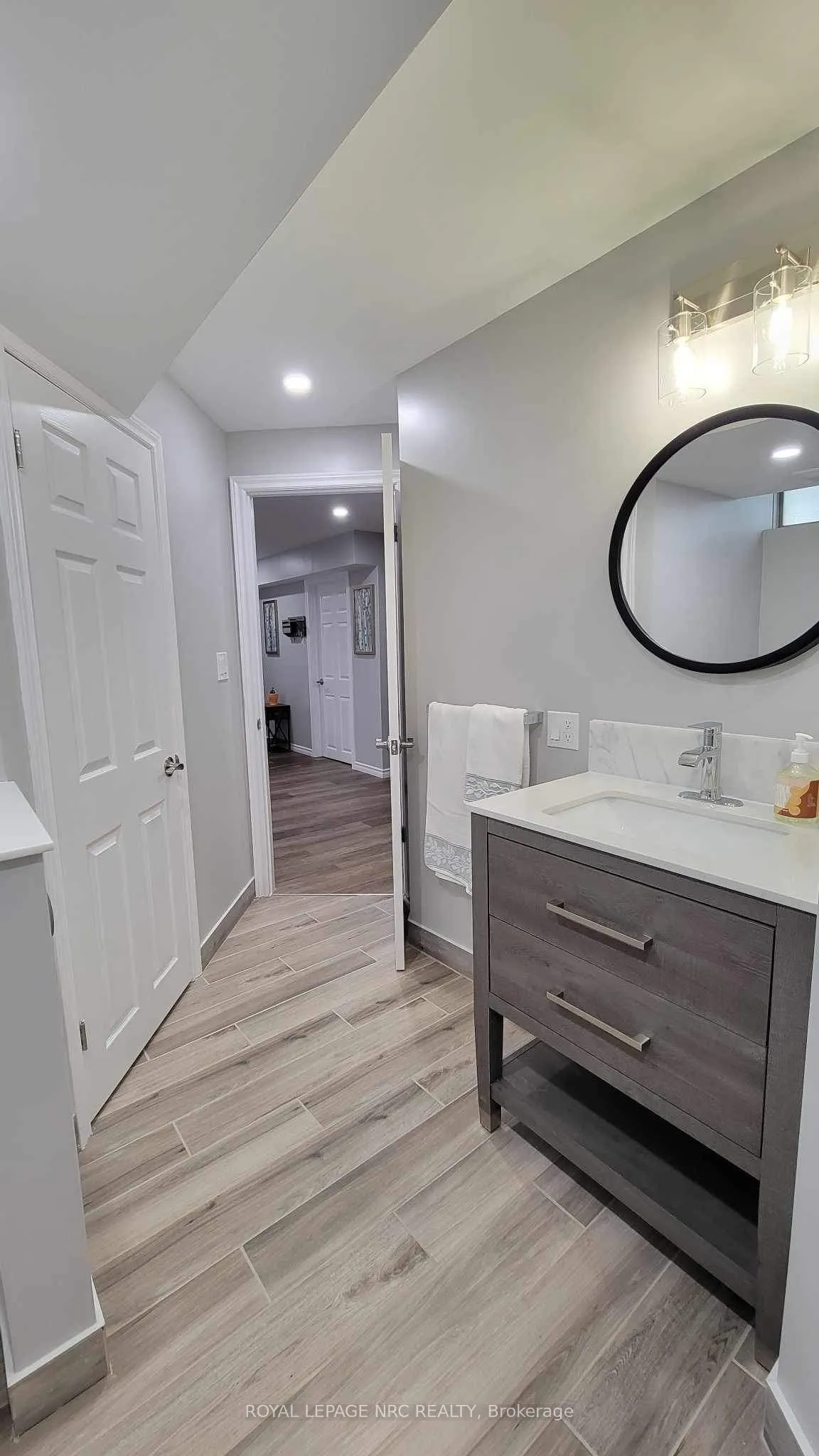 8769 Dogwood Crescent