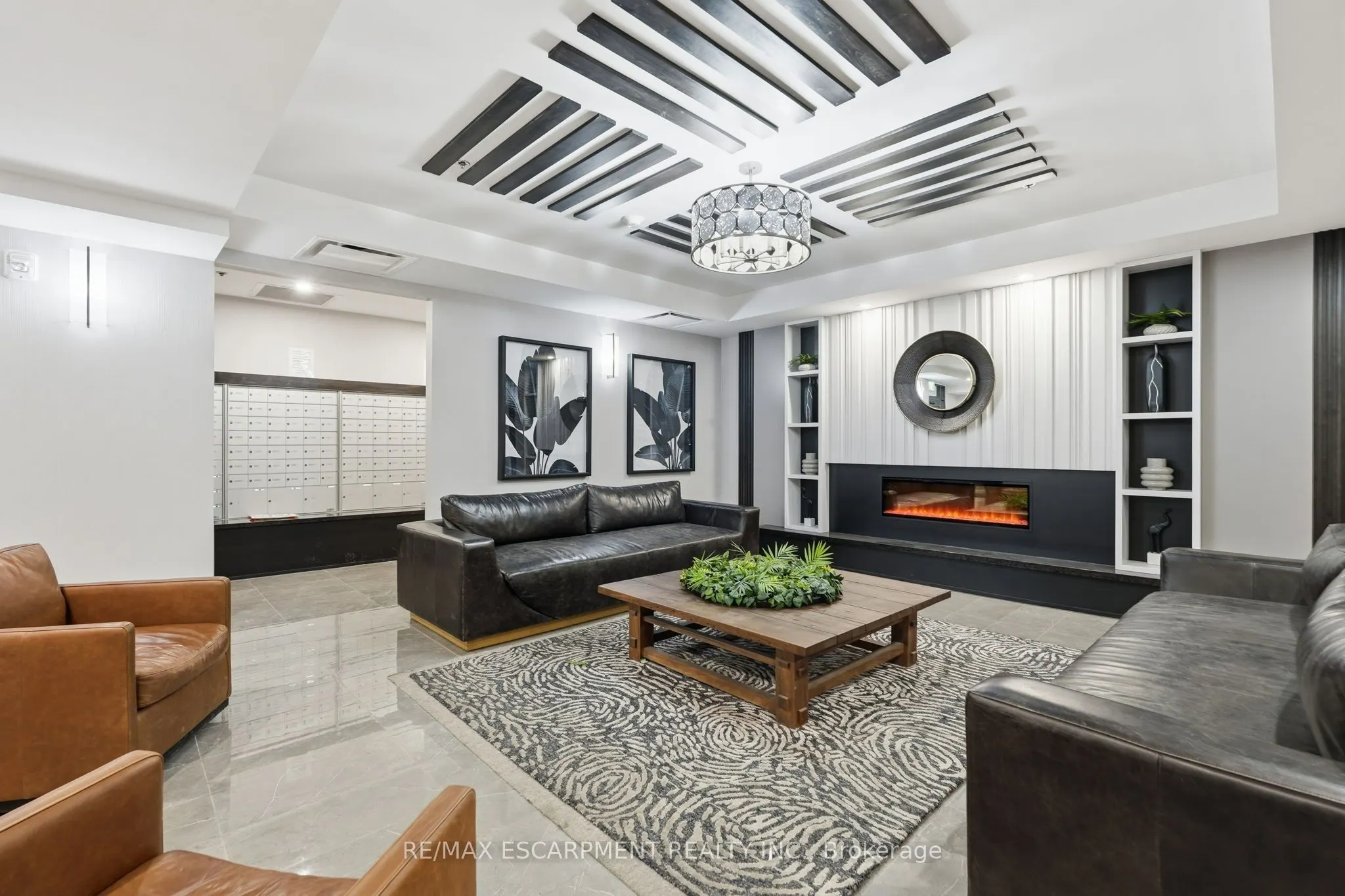 870 Queenston Road #416