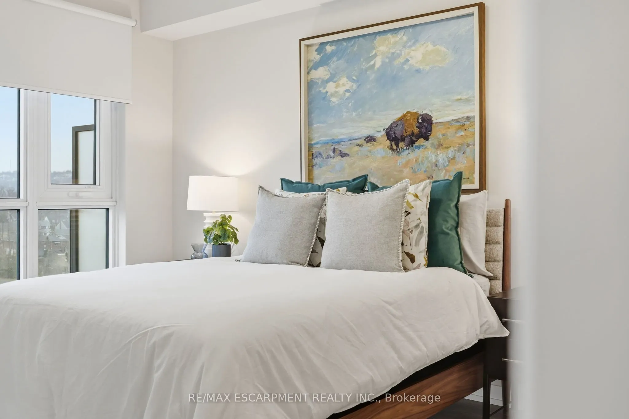 870 Queenston Road #416