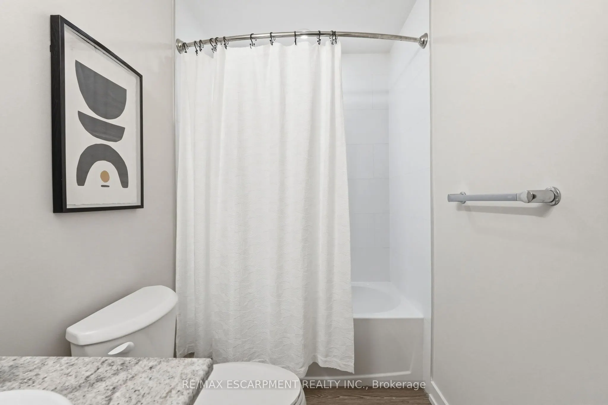 870 Queenston Road #416