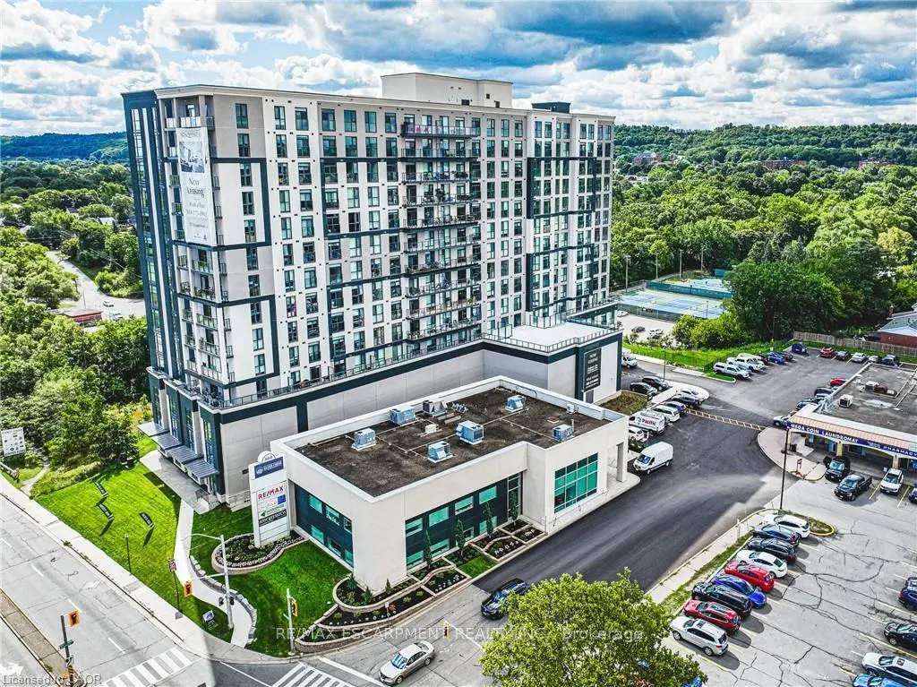 870 Queenston Road #416