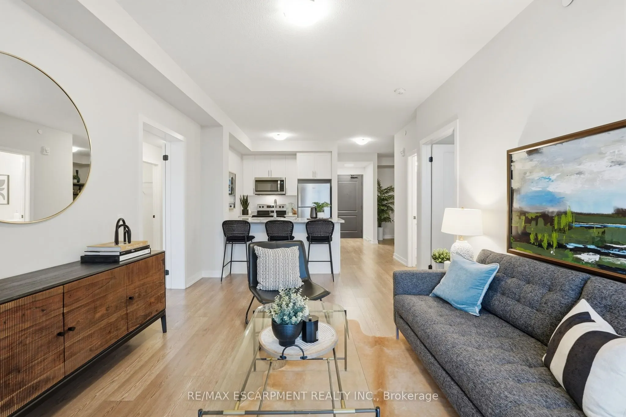870 Queenston Road #416