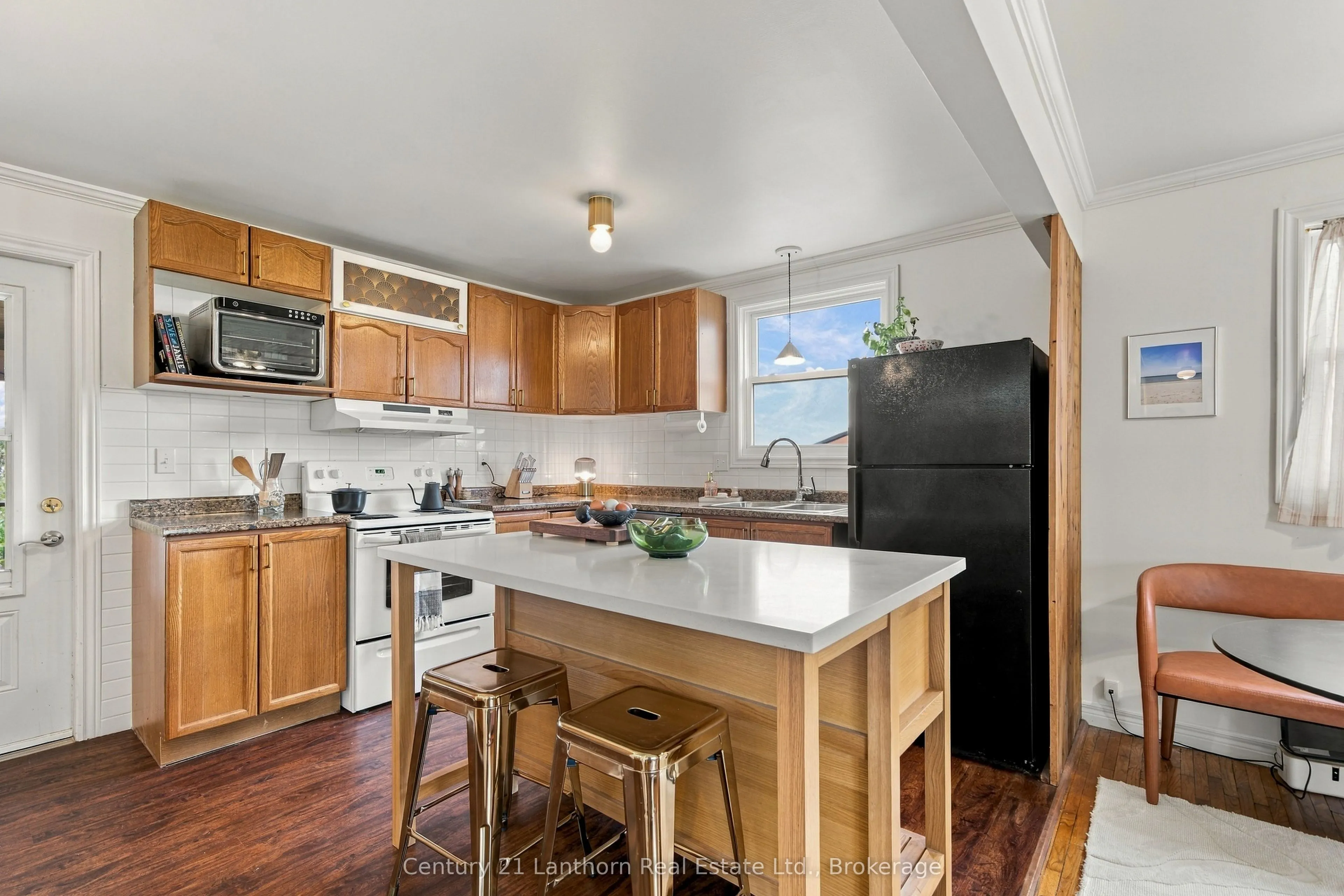 212 Old Milford Road