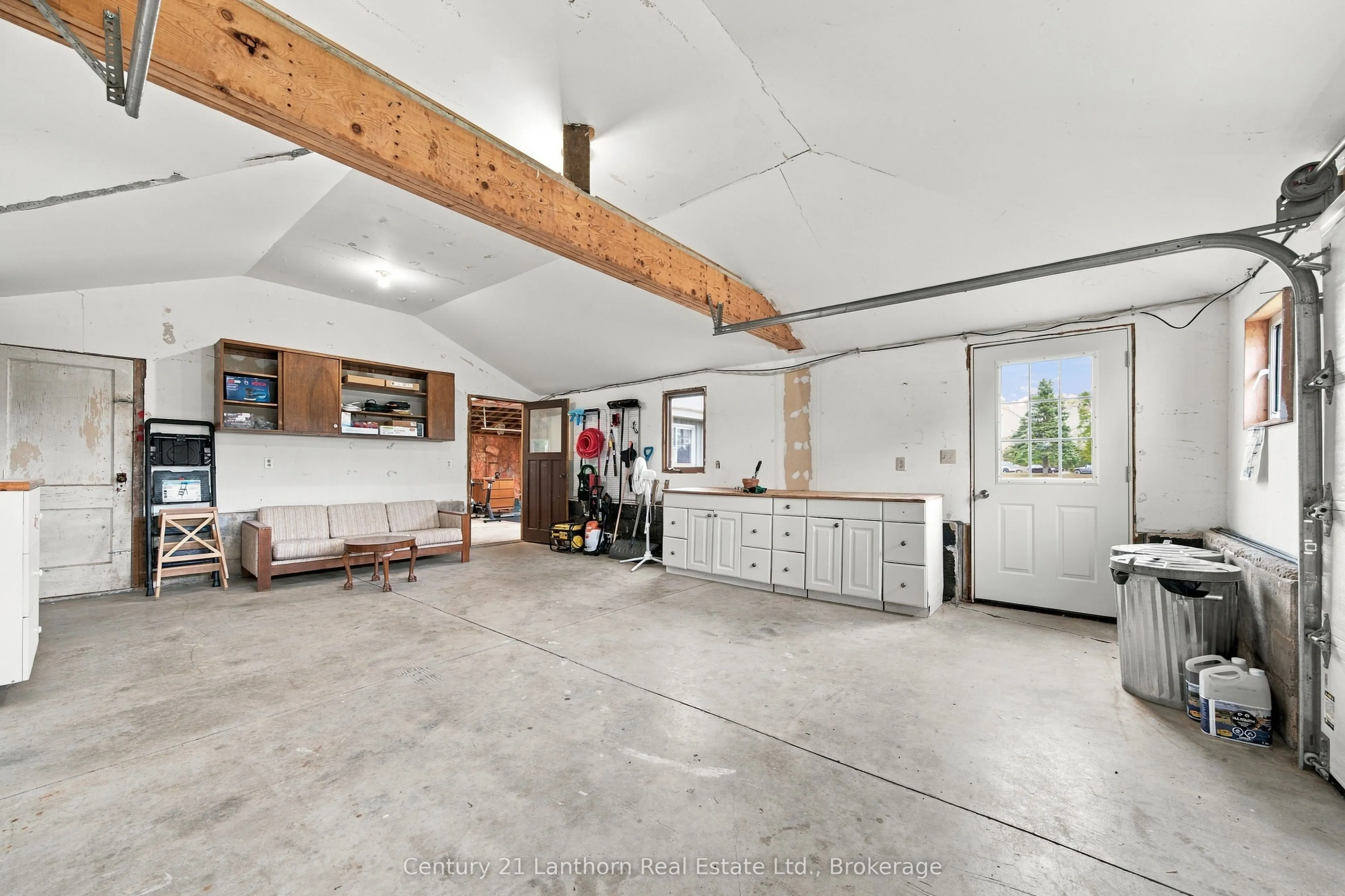 212 Old Milford Road