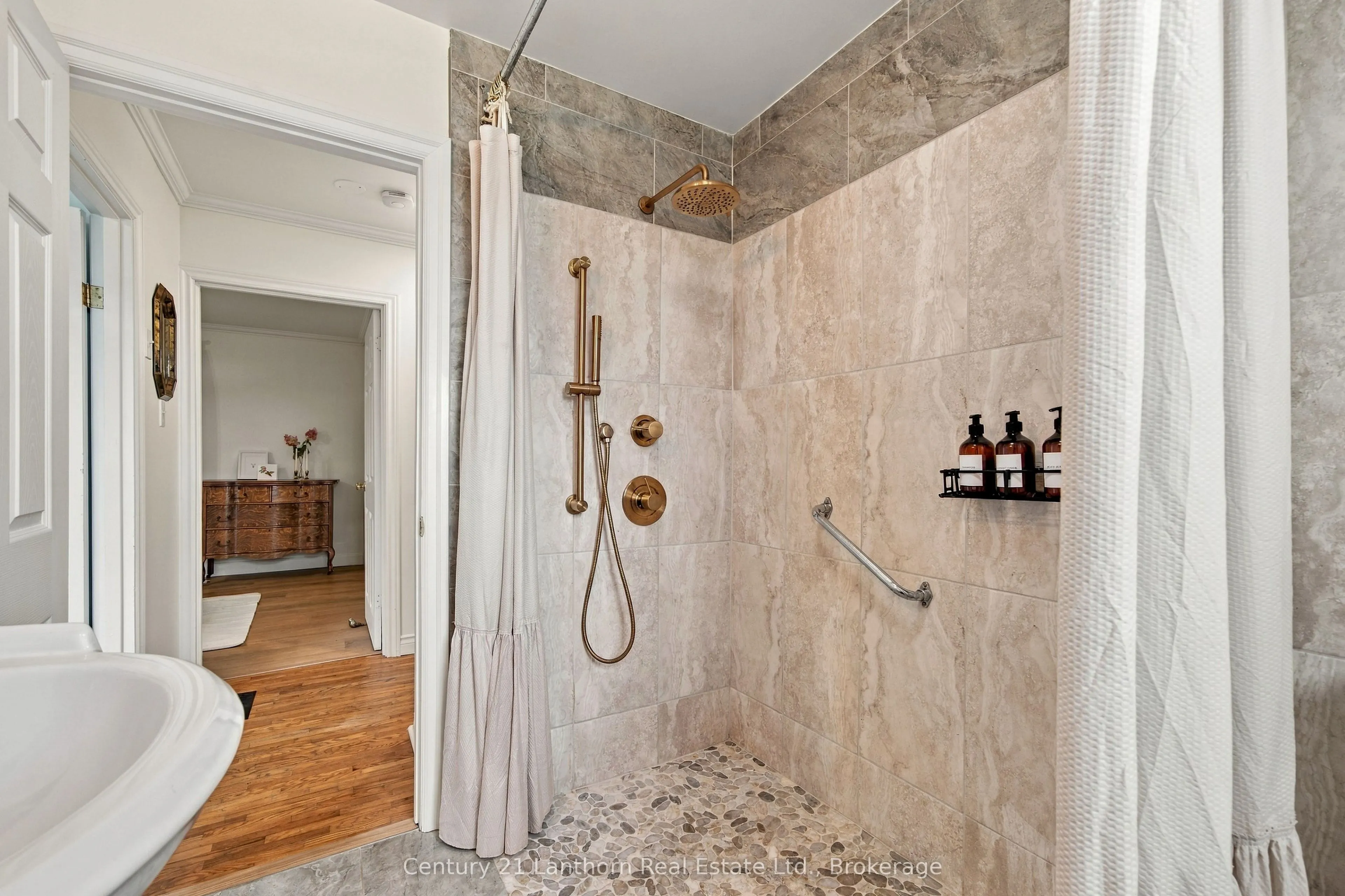 212 Old Milford Road
