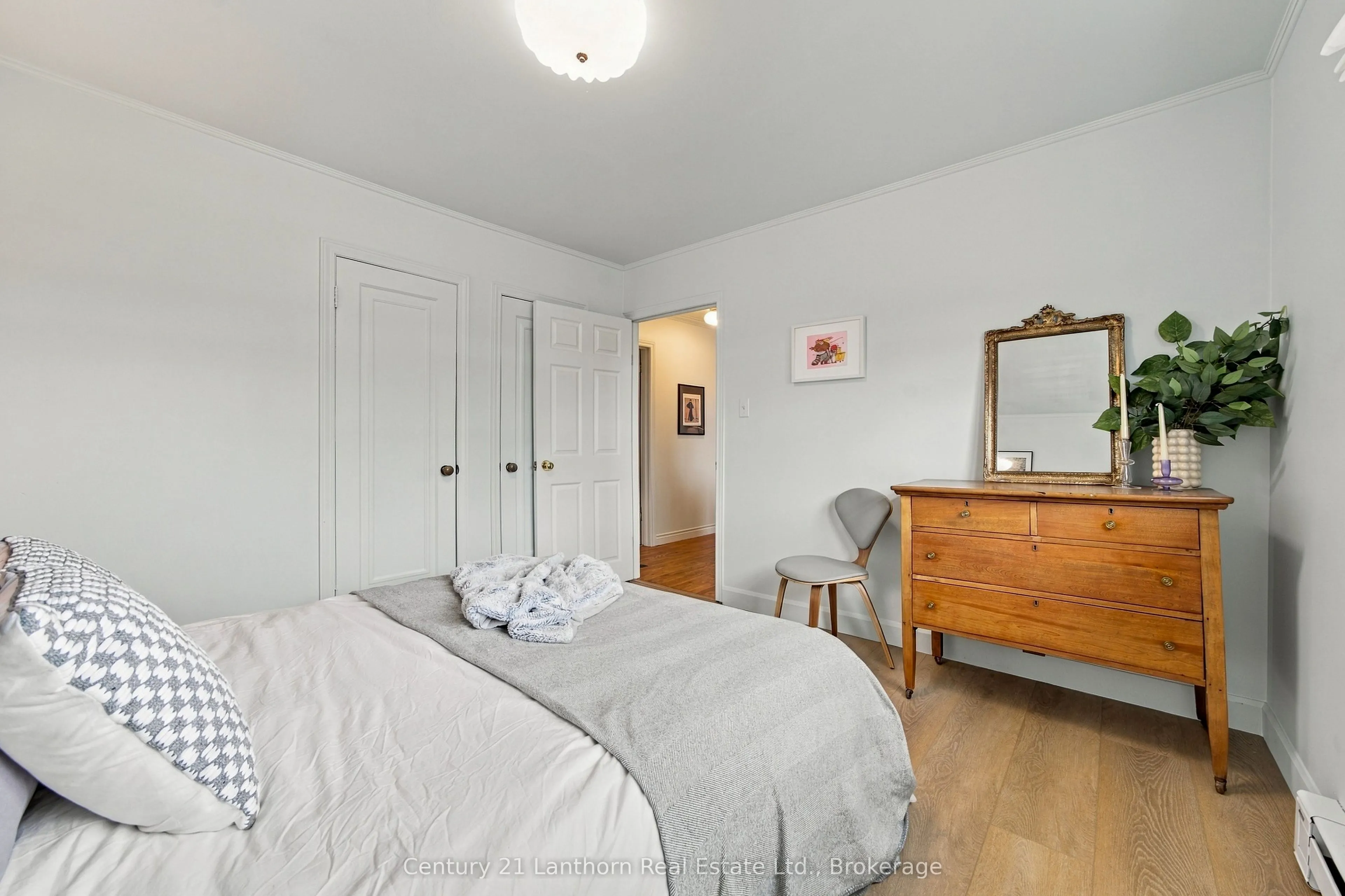 212 Old Milford Road