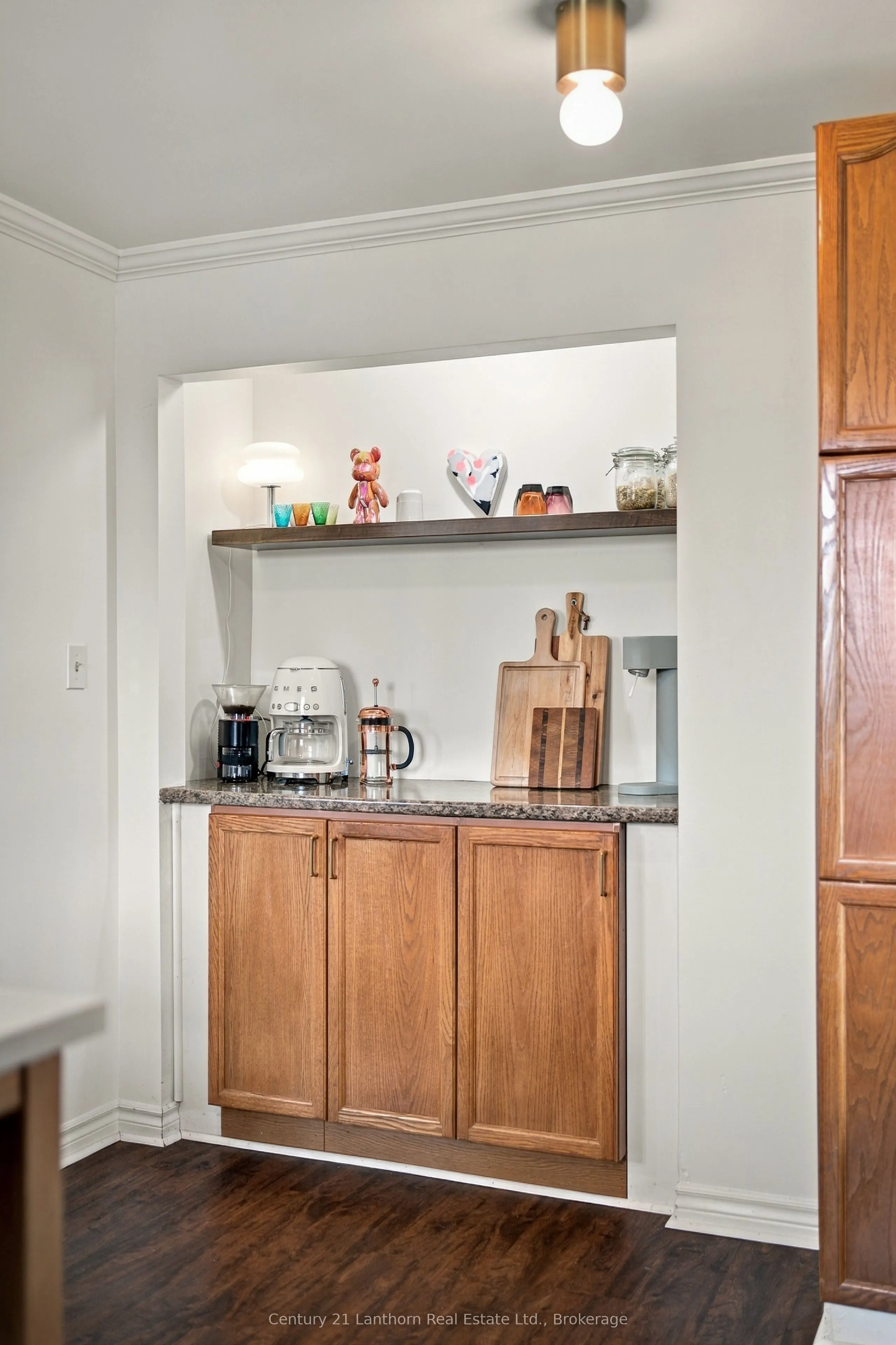 212 Old Milford Road