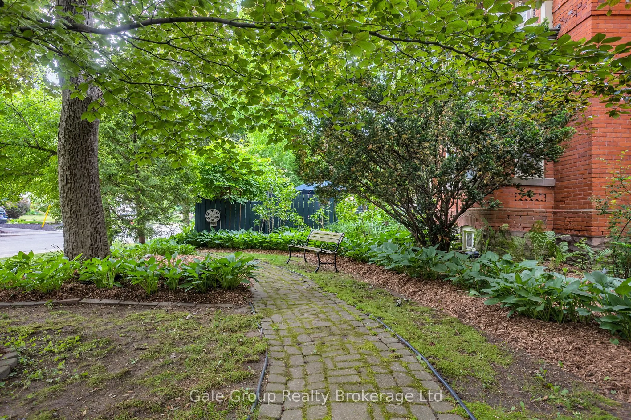 105 Vansittart Avenue