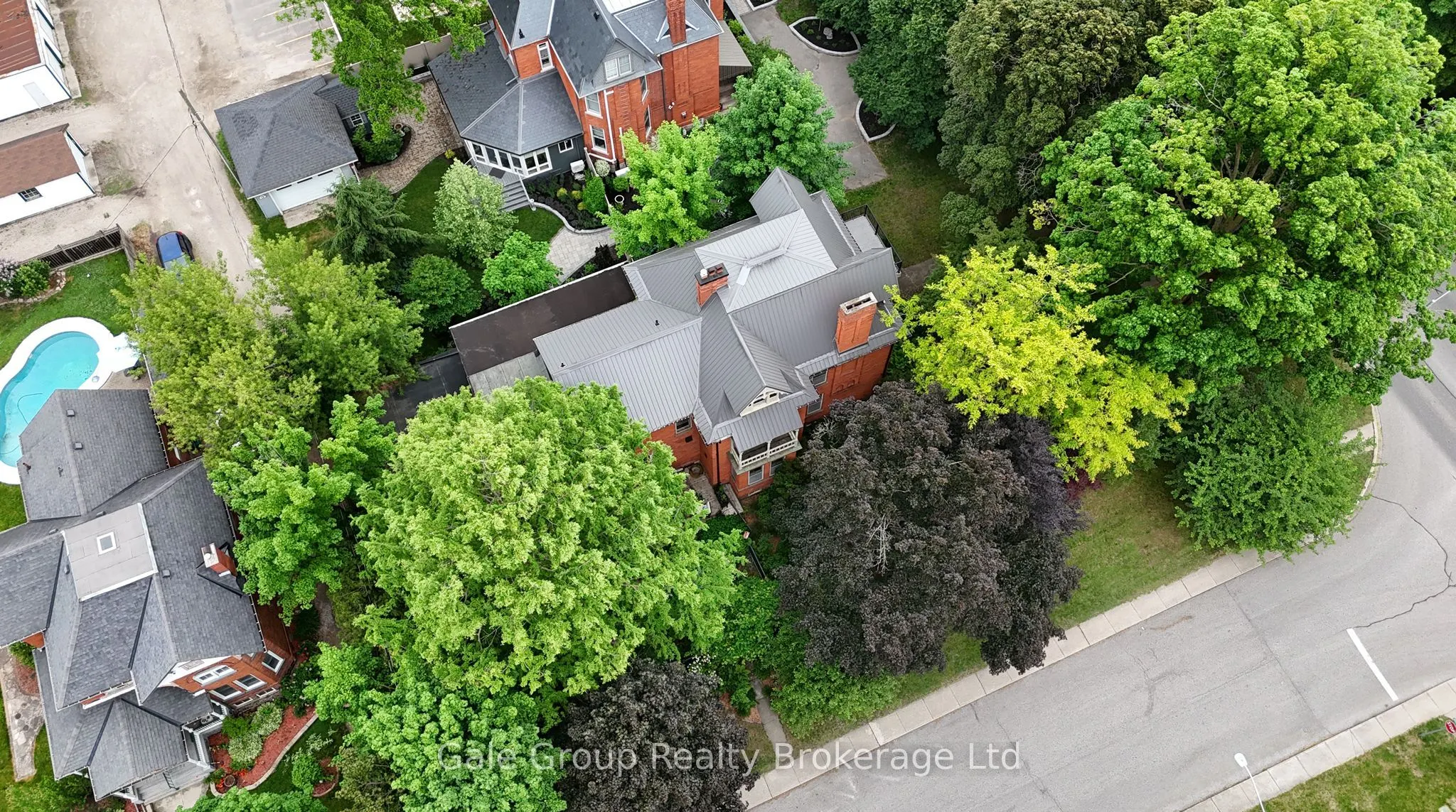 105 Vansittart Avenue