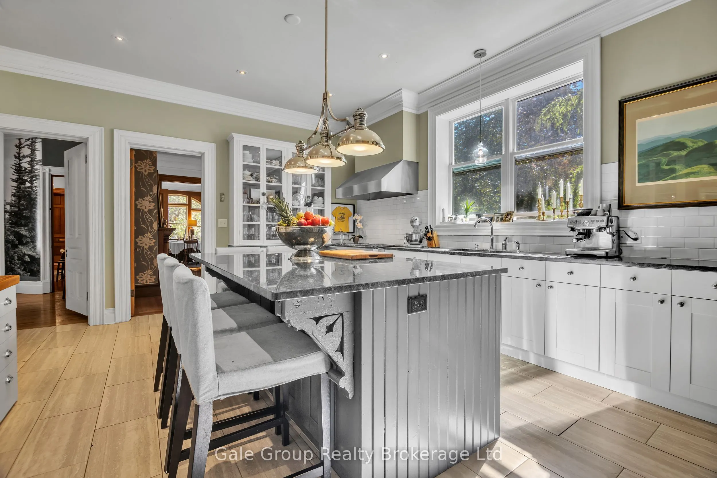 105 Vansittart Avenue